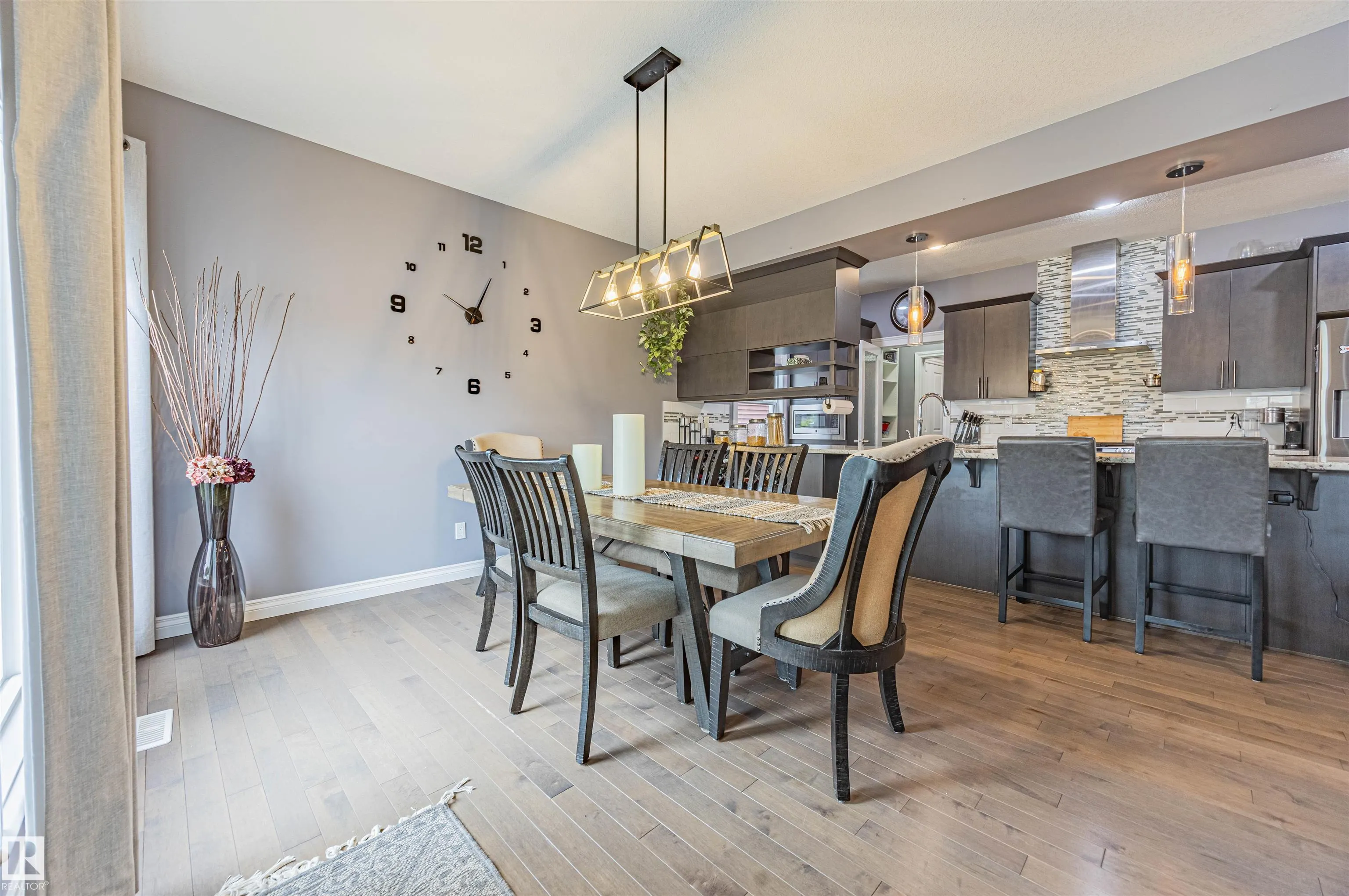 387 Simpkins Wynd