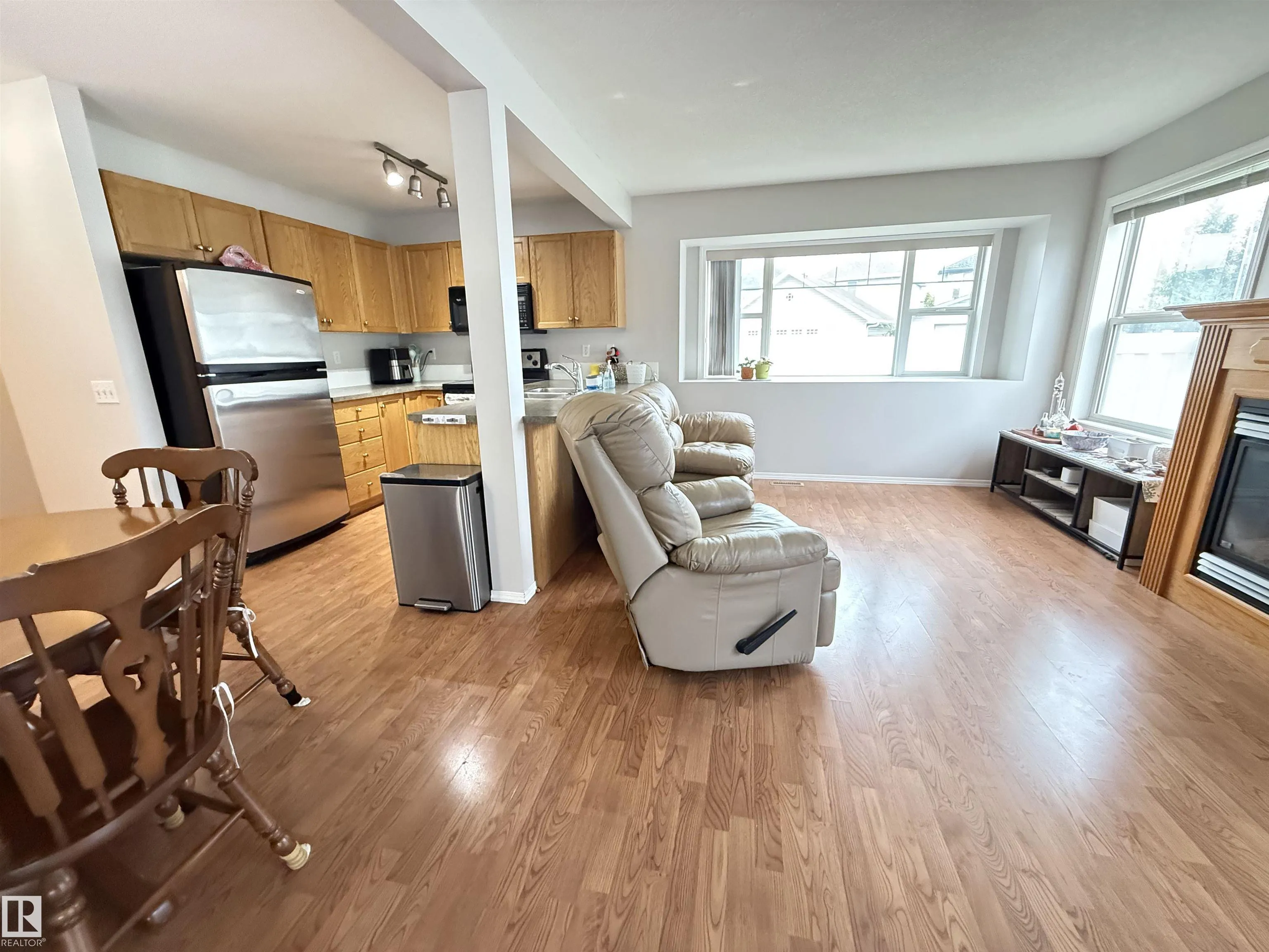230 EDWARDS Drive