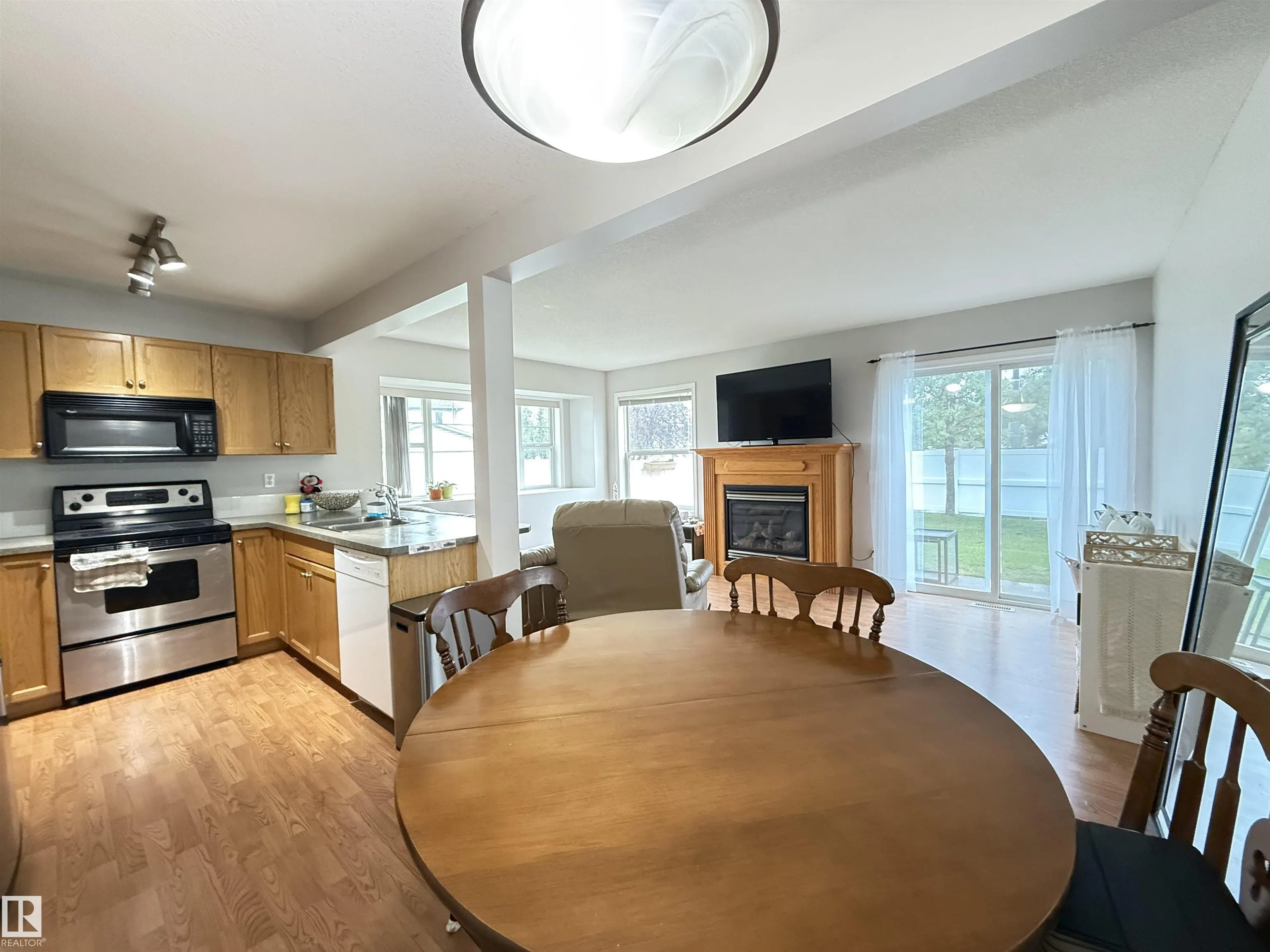 230 EDWARDS Drive