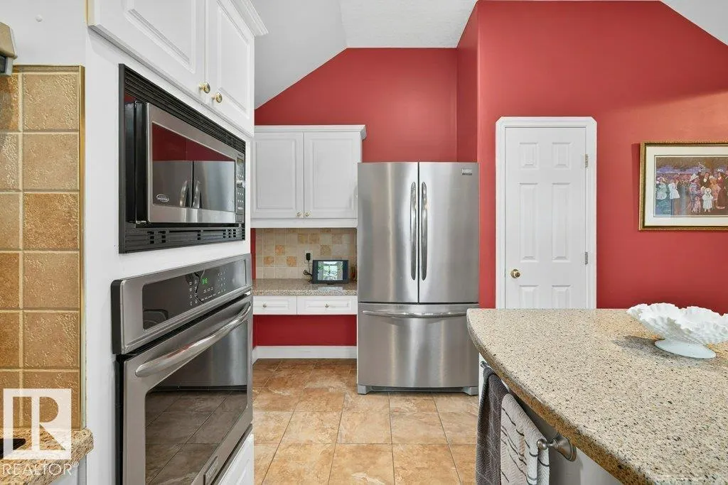 4 OTTER Crescent