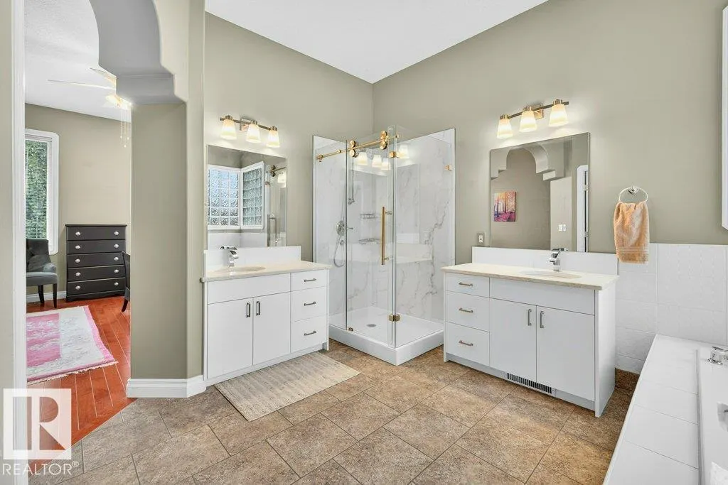 4 OTTER Crescent