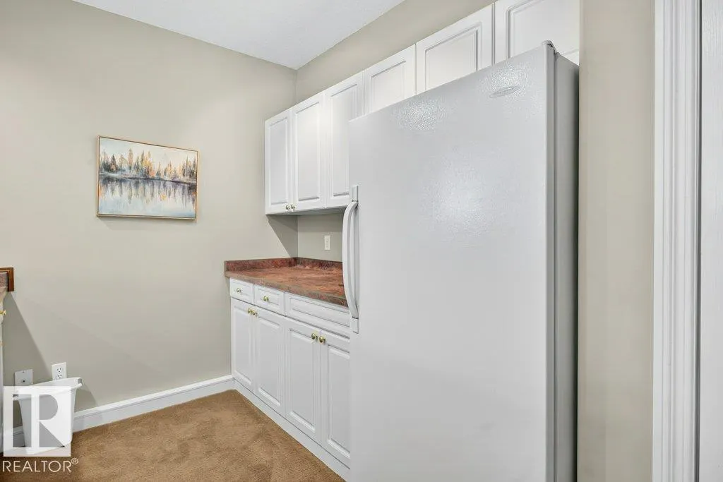 4 OTTER Crescent