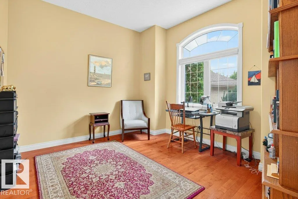 4 OTTER Crescent