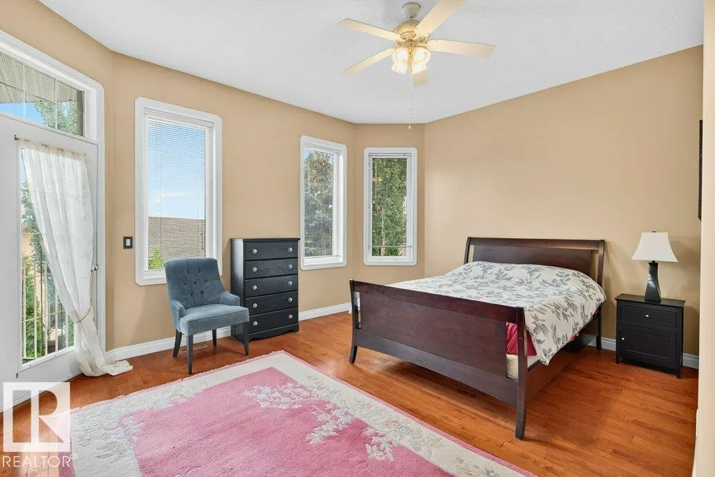 4 OTTER Crescent
