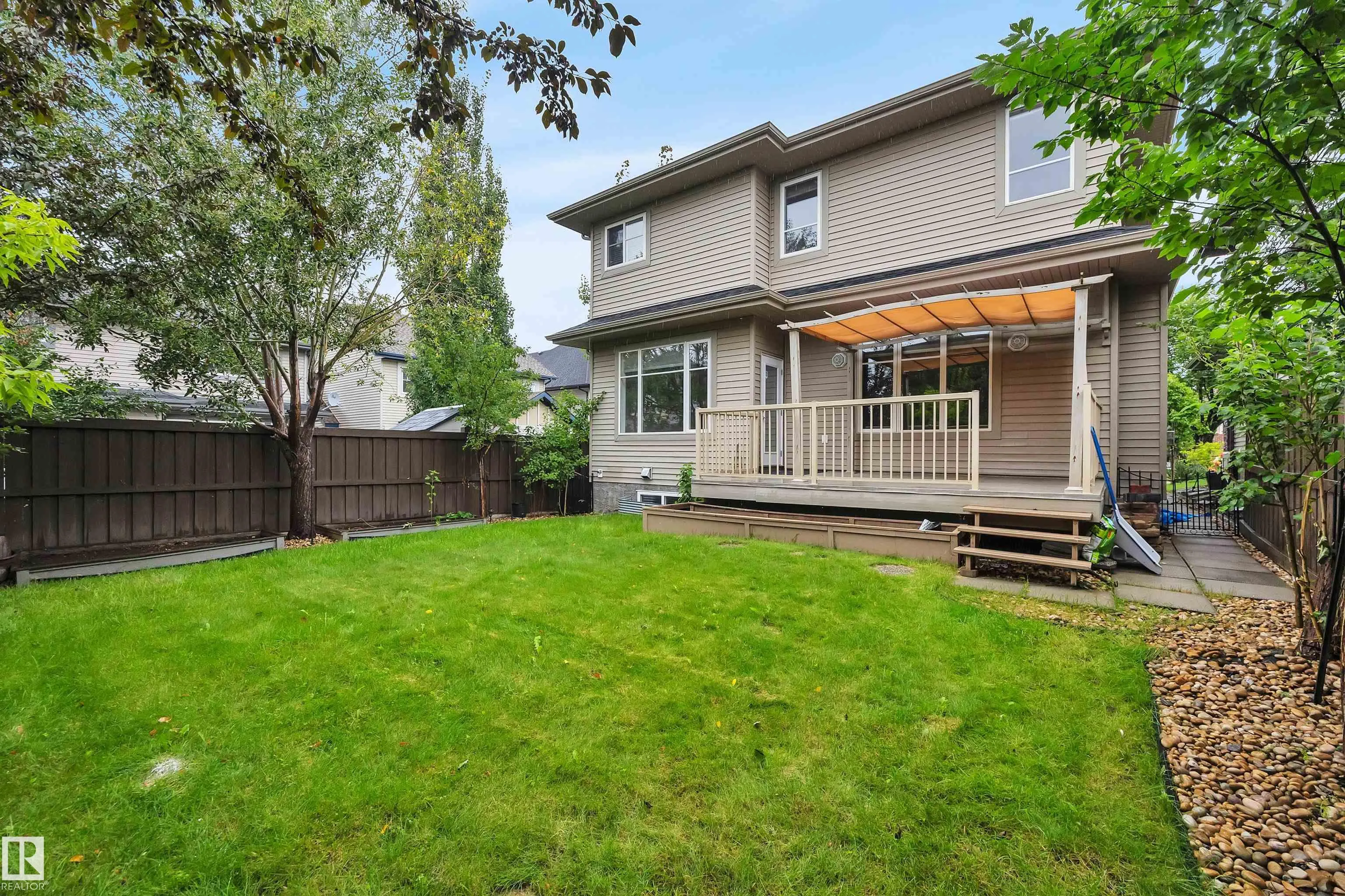 1024 ARMITAGE Crescent