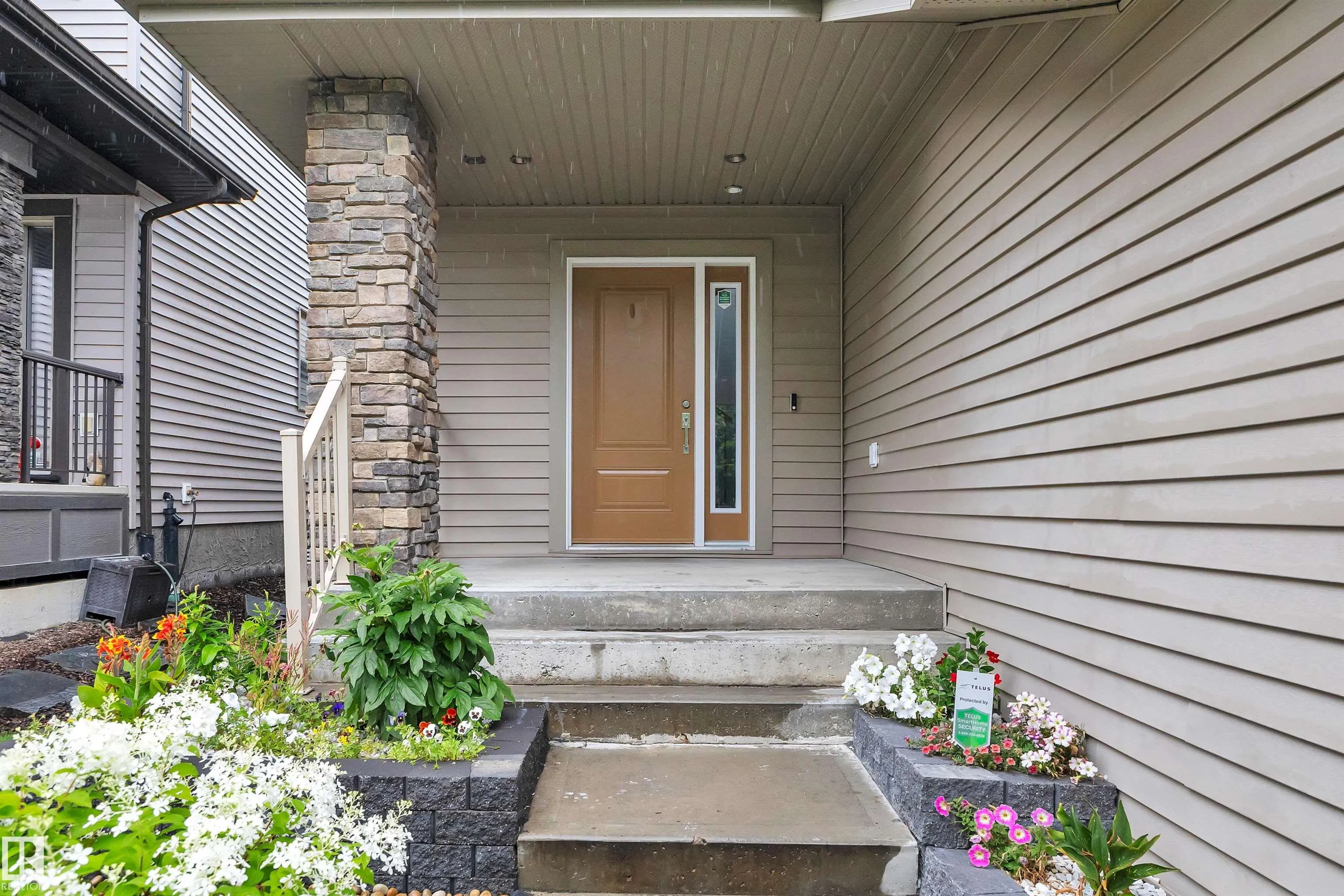 1024 ARMITAGE Crescent
