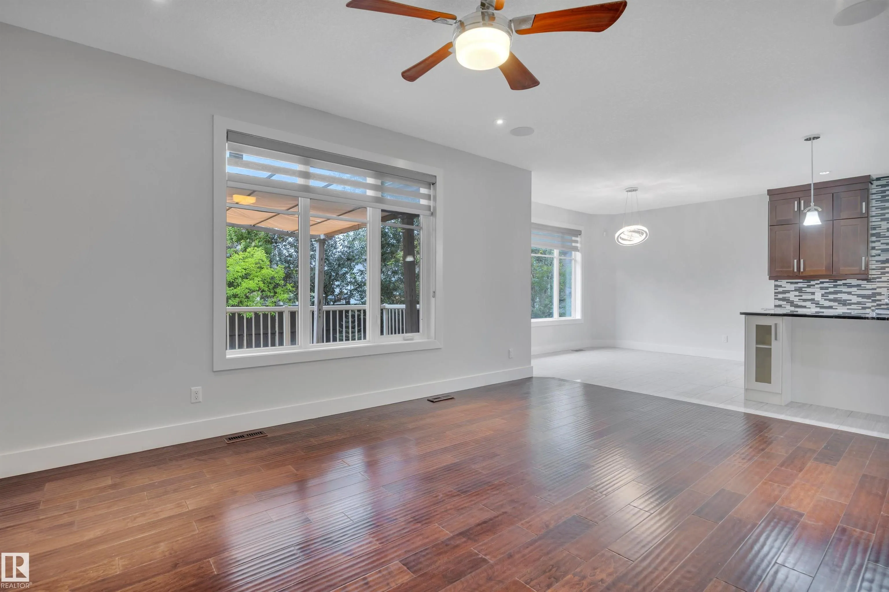 1024 ARMITAGE Crescent