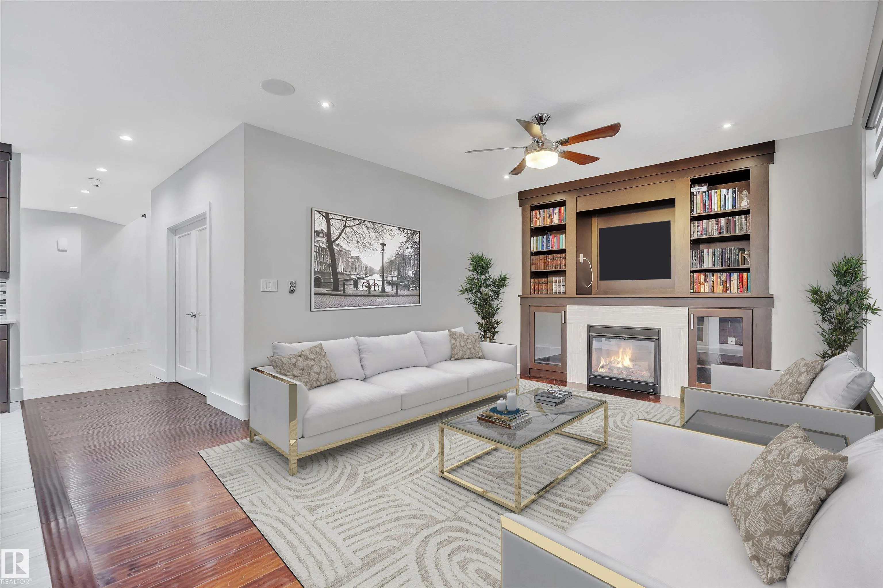 1024 ARMITAGE Crescent