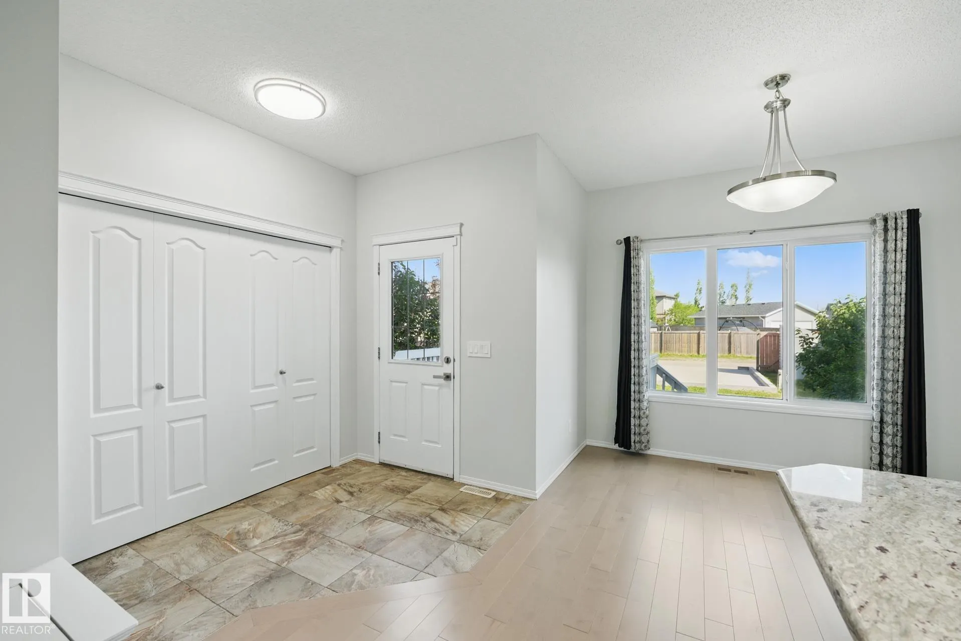 4082 ALEXANDER Way