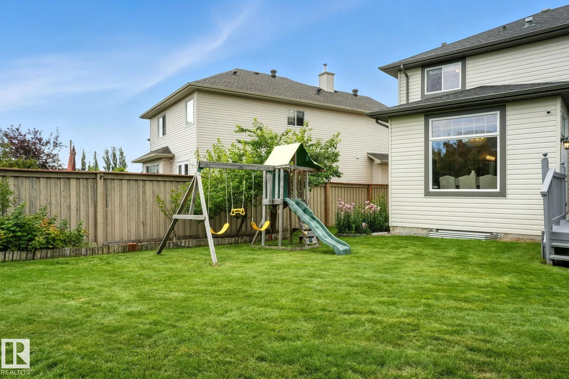 8321 SHASKE Crescent