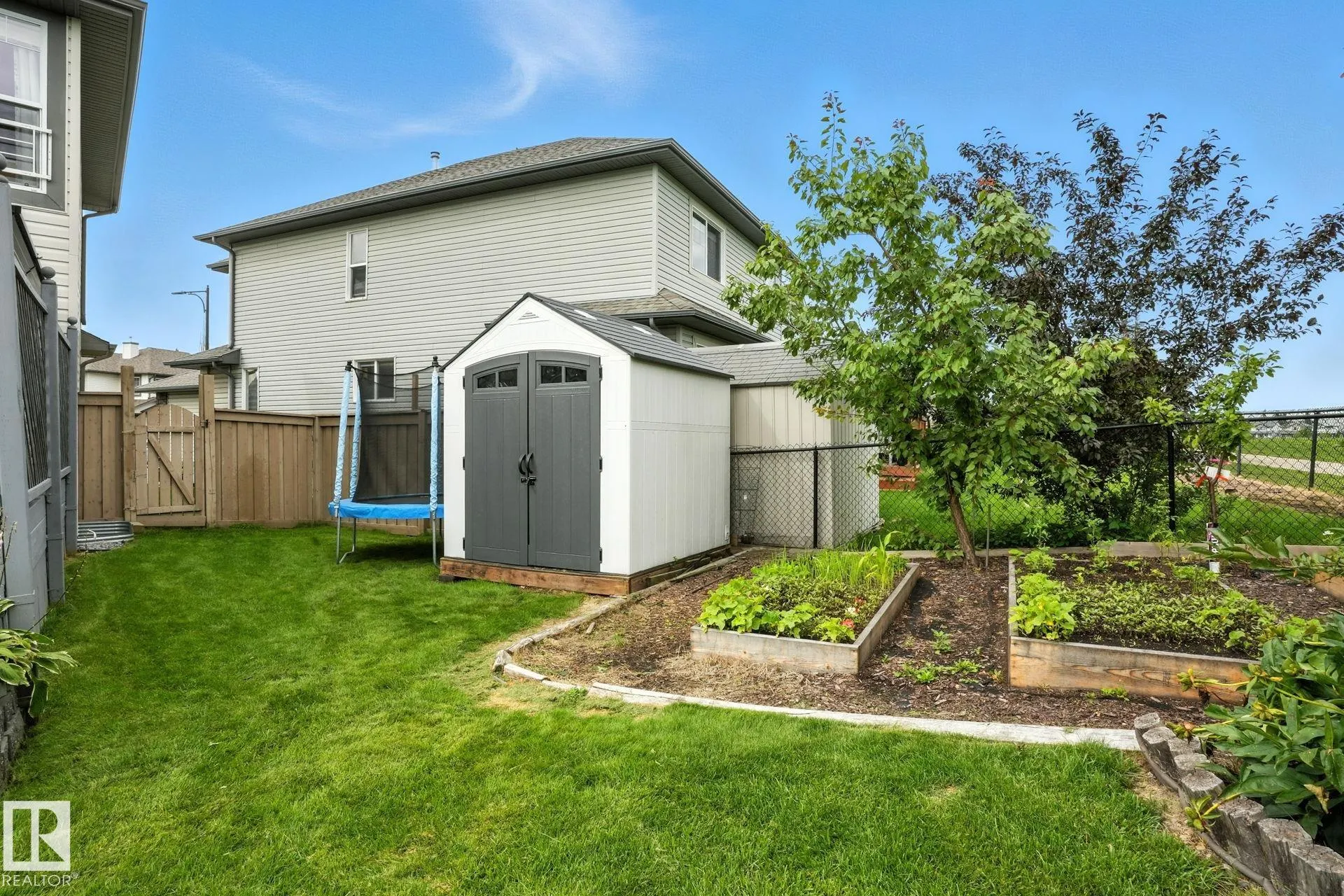 8321 SHASKE Crescent