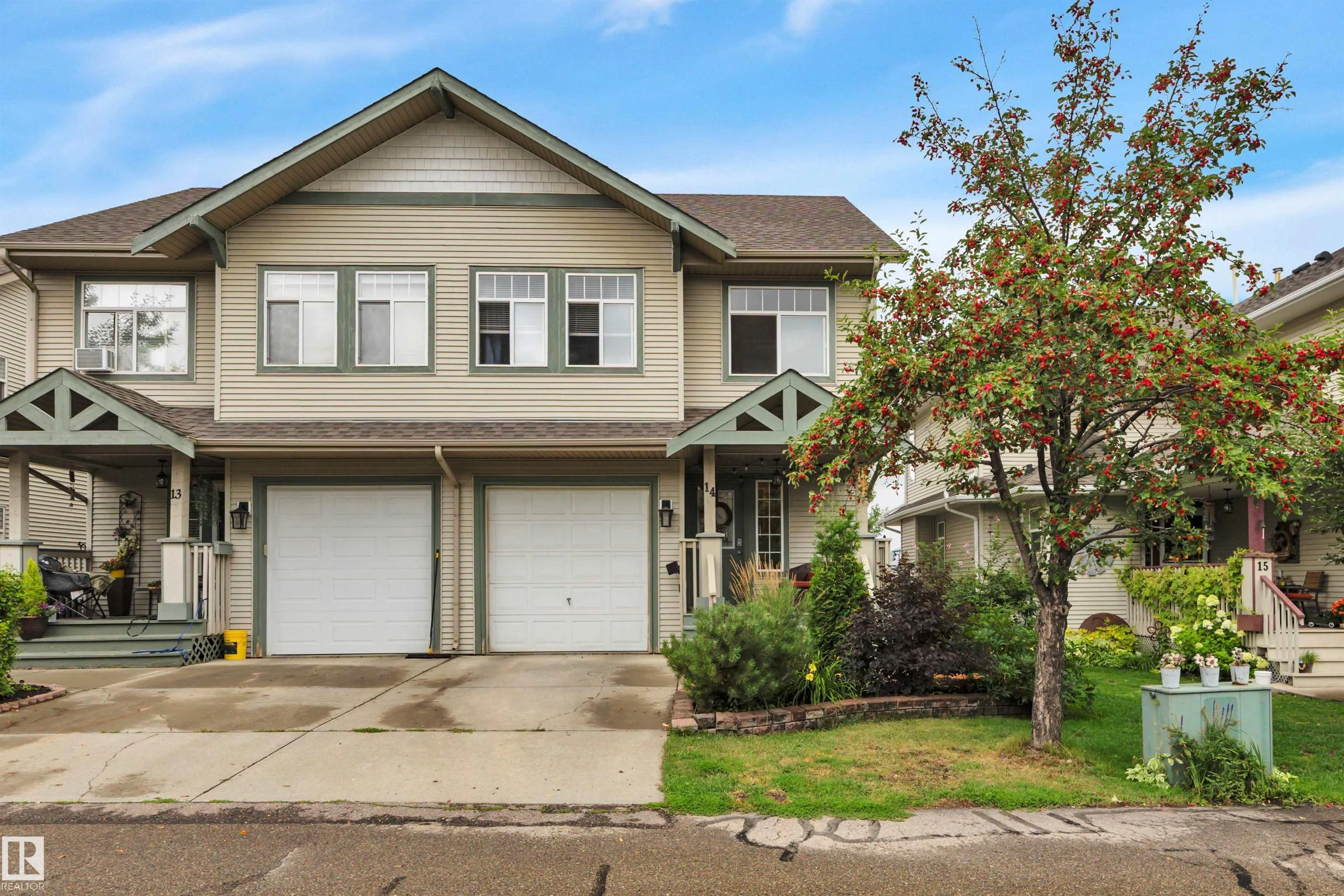 6 ASPENGLEN Drive