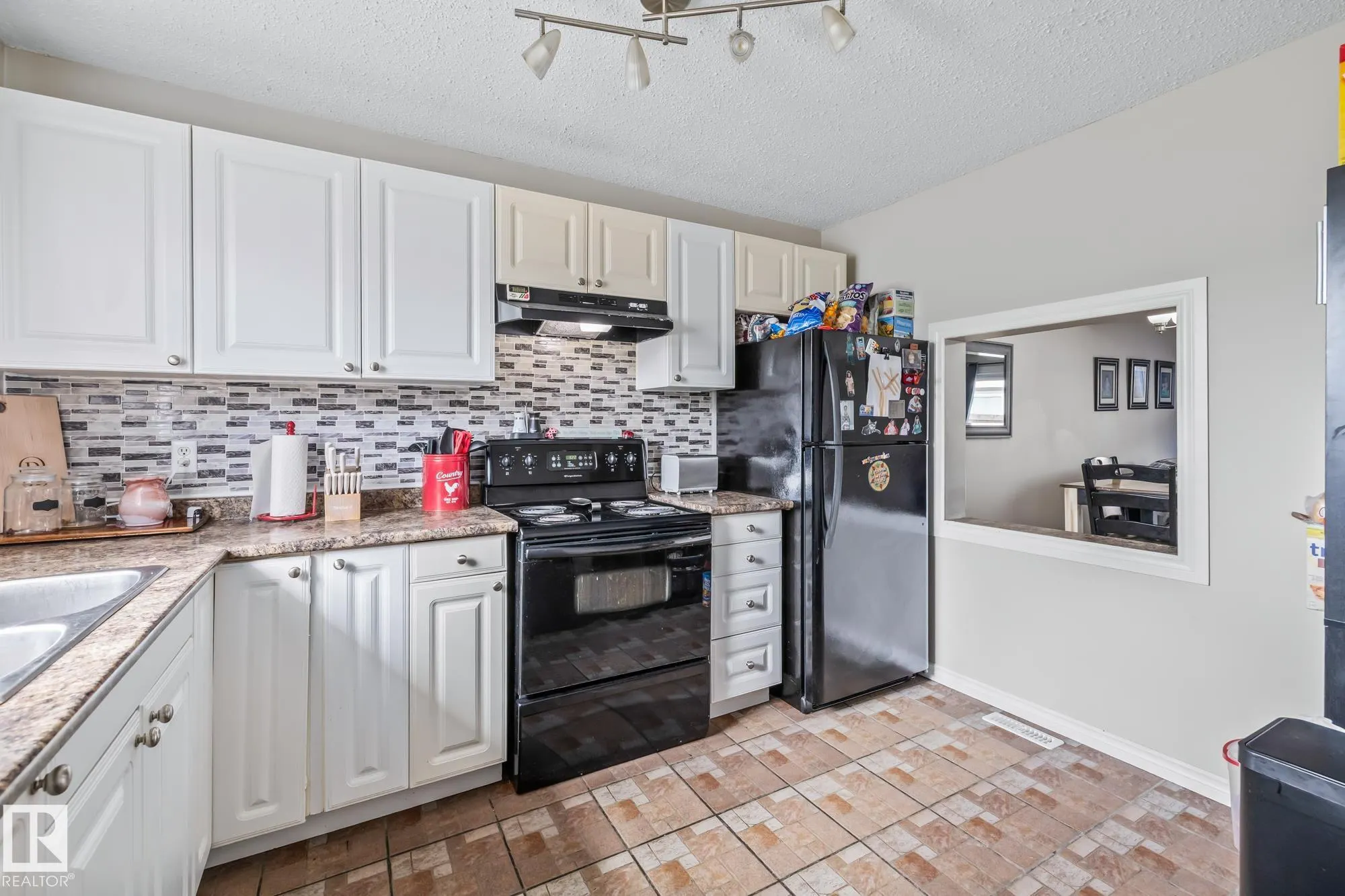521 DUNLUCE Road