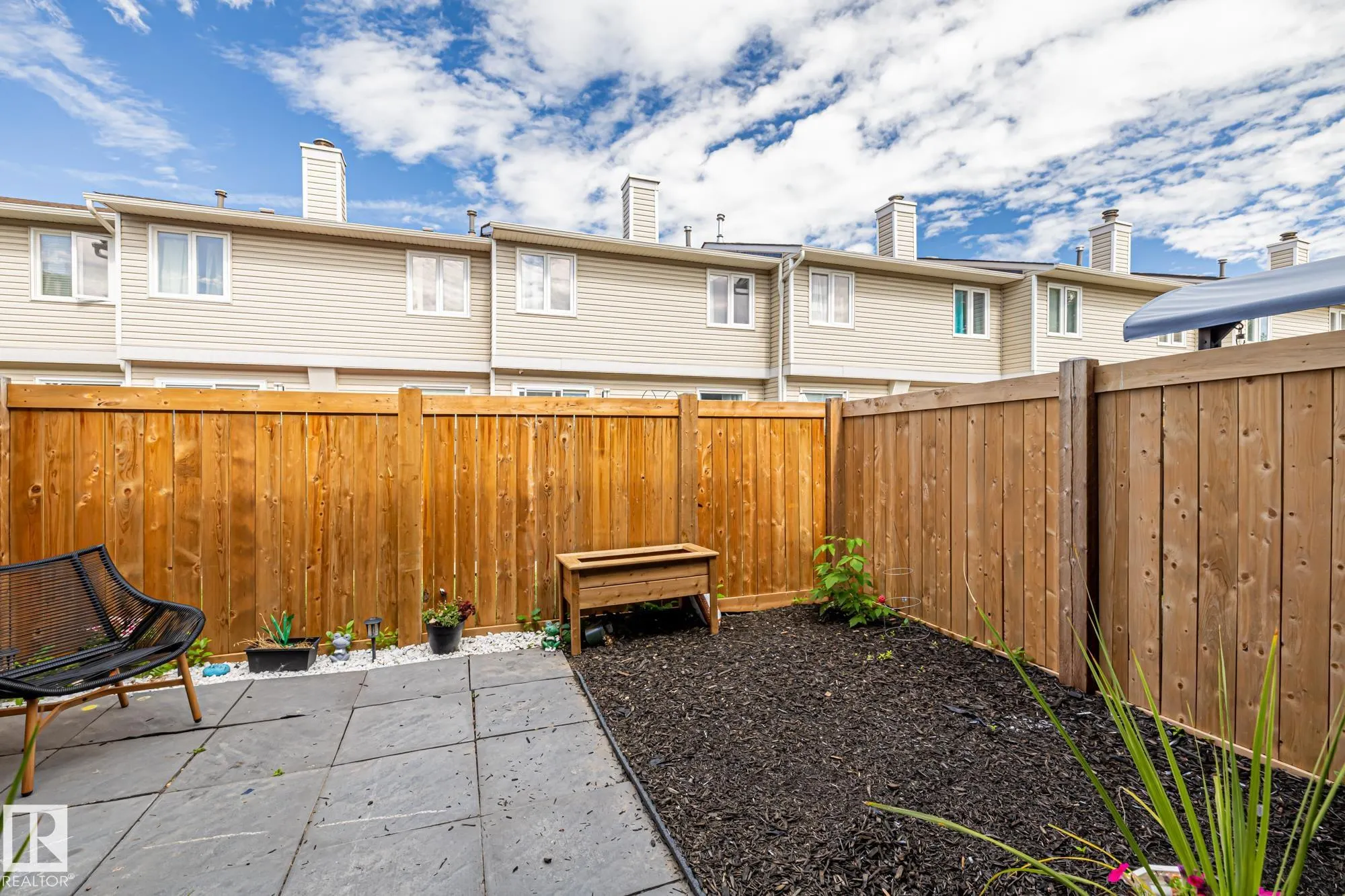521 DUNLUCE Road