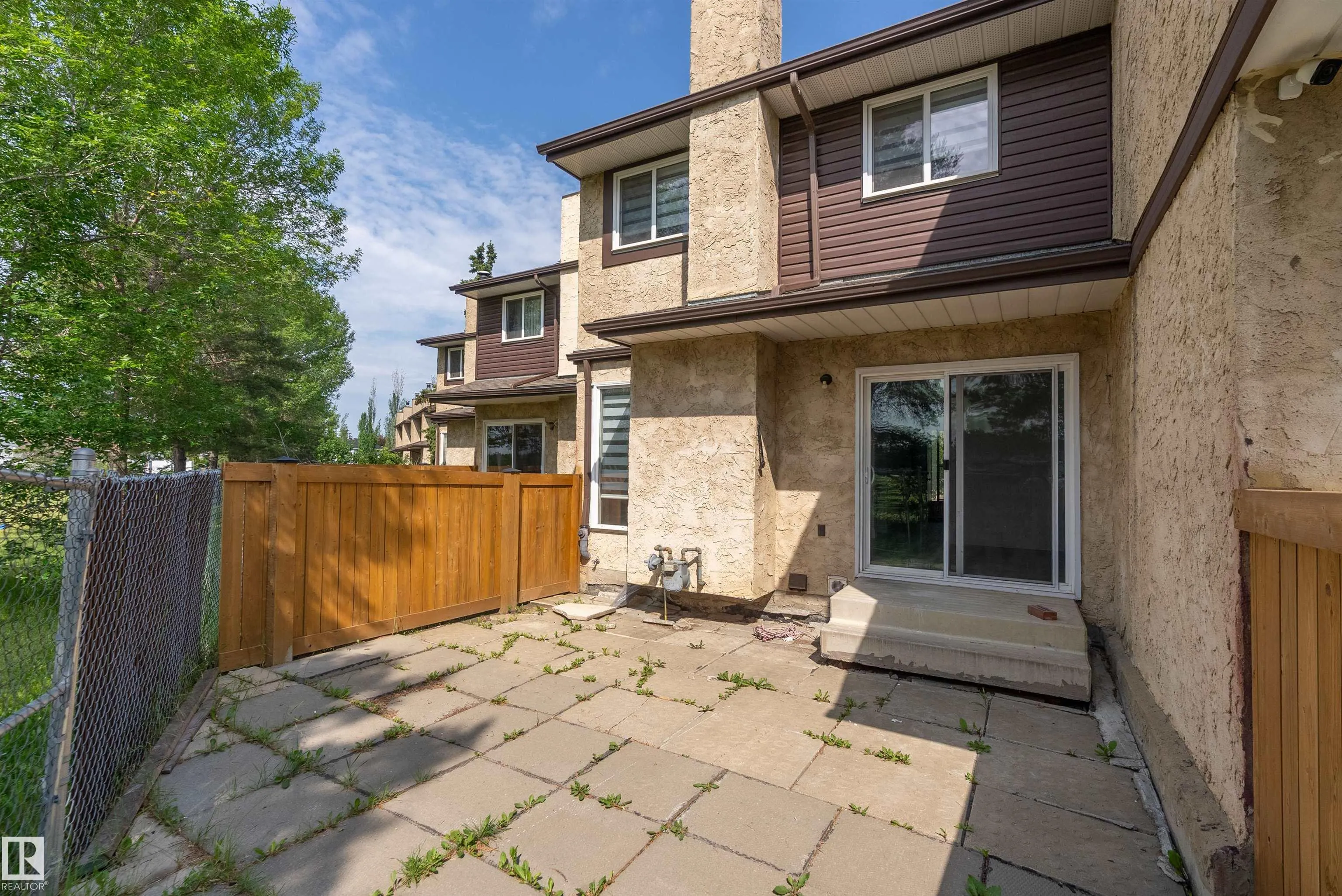 942 LAKEWOOD ROAD