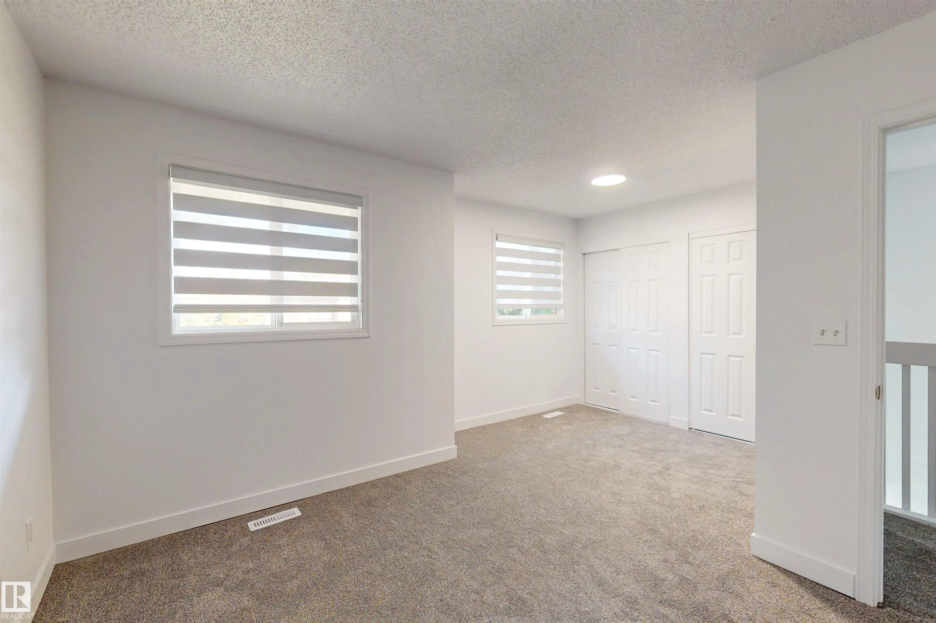 942 LAKEWOOD ROAD