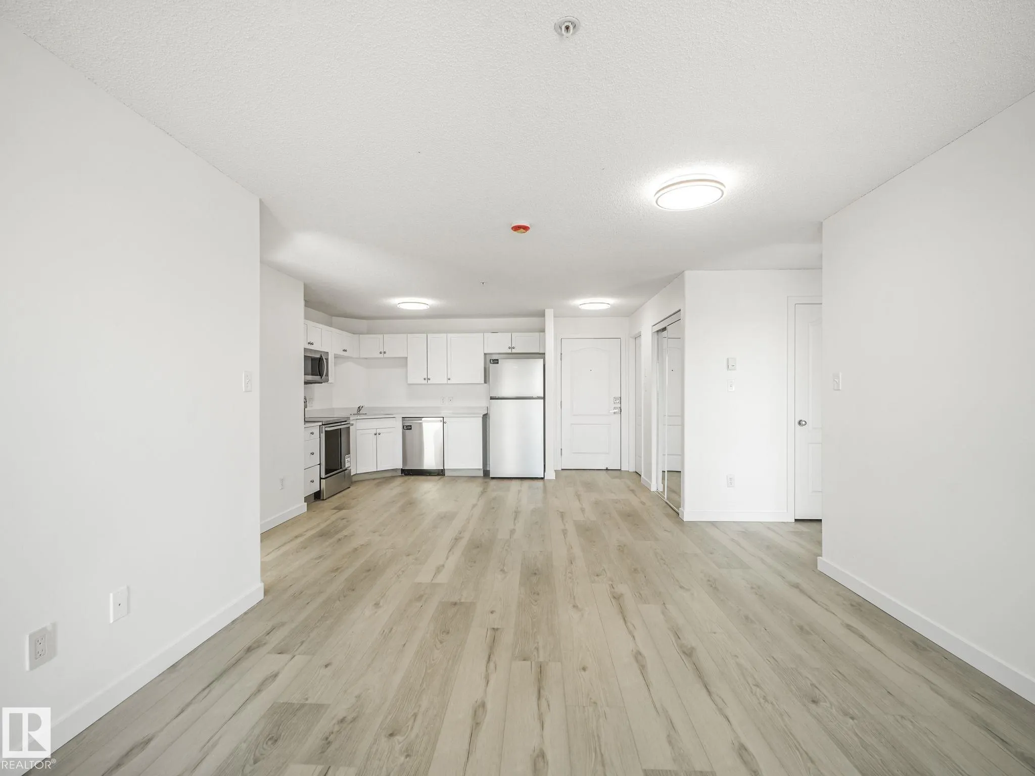 7331 SOUTH TERWILLEGAR Drive