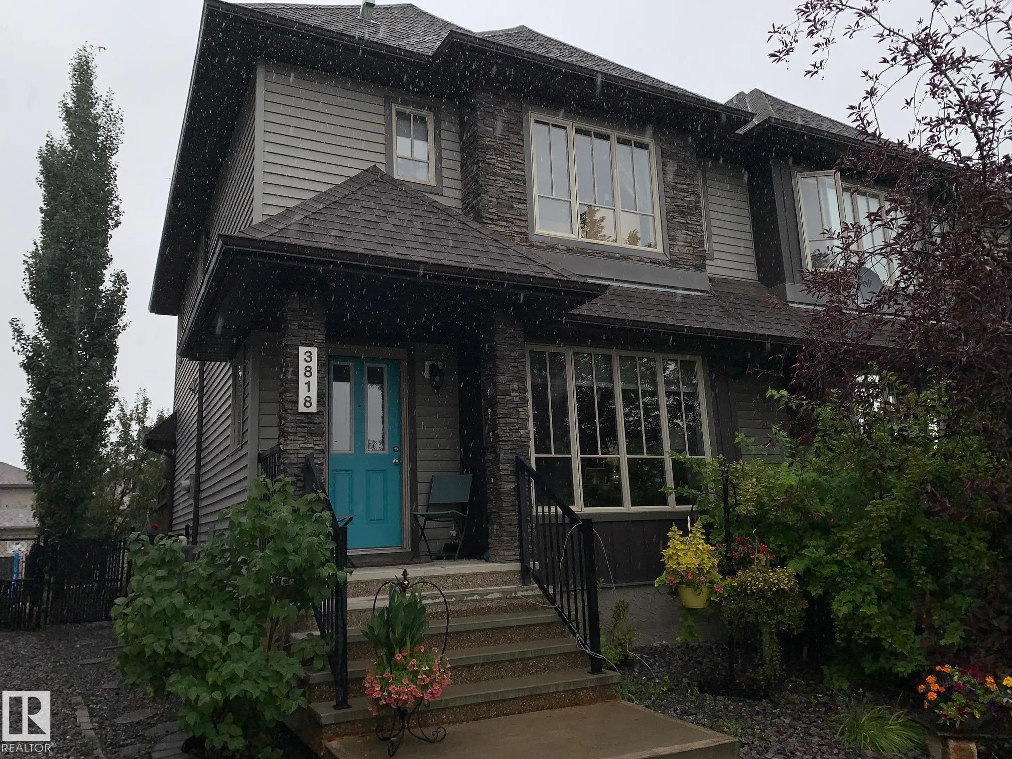 3818 ALLAN Drive