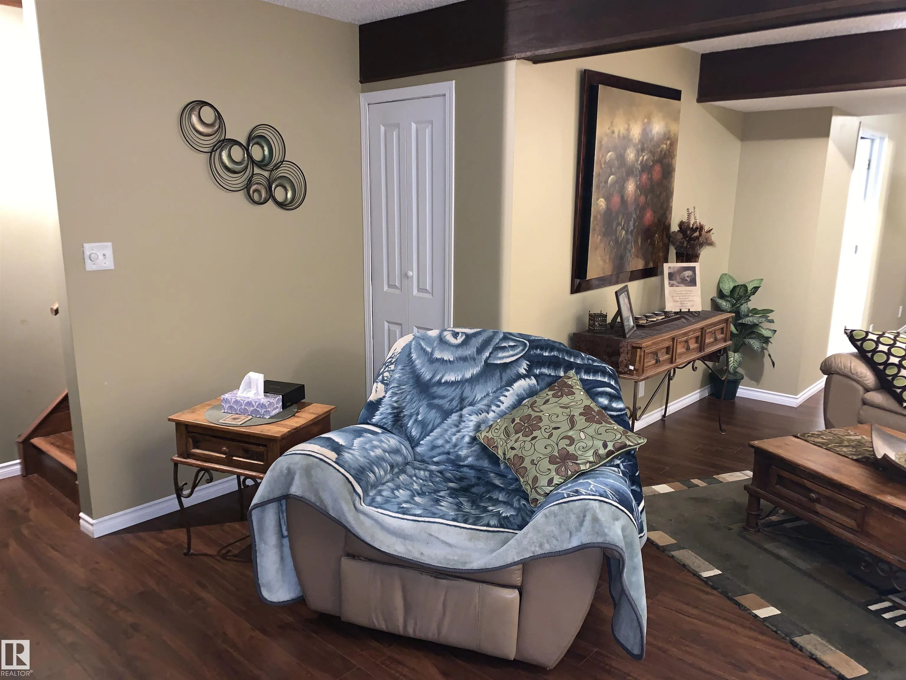 3818 ALLAN Drive