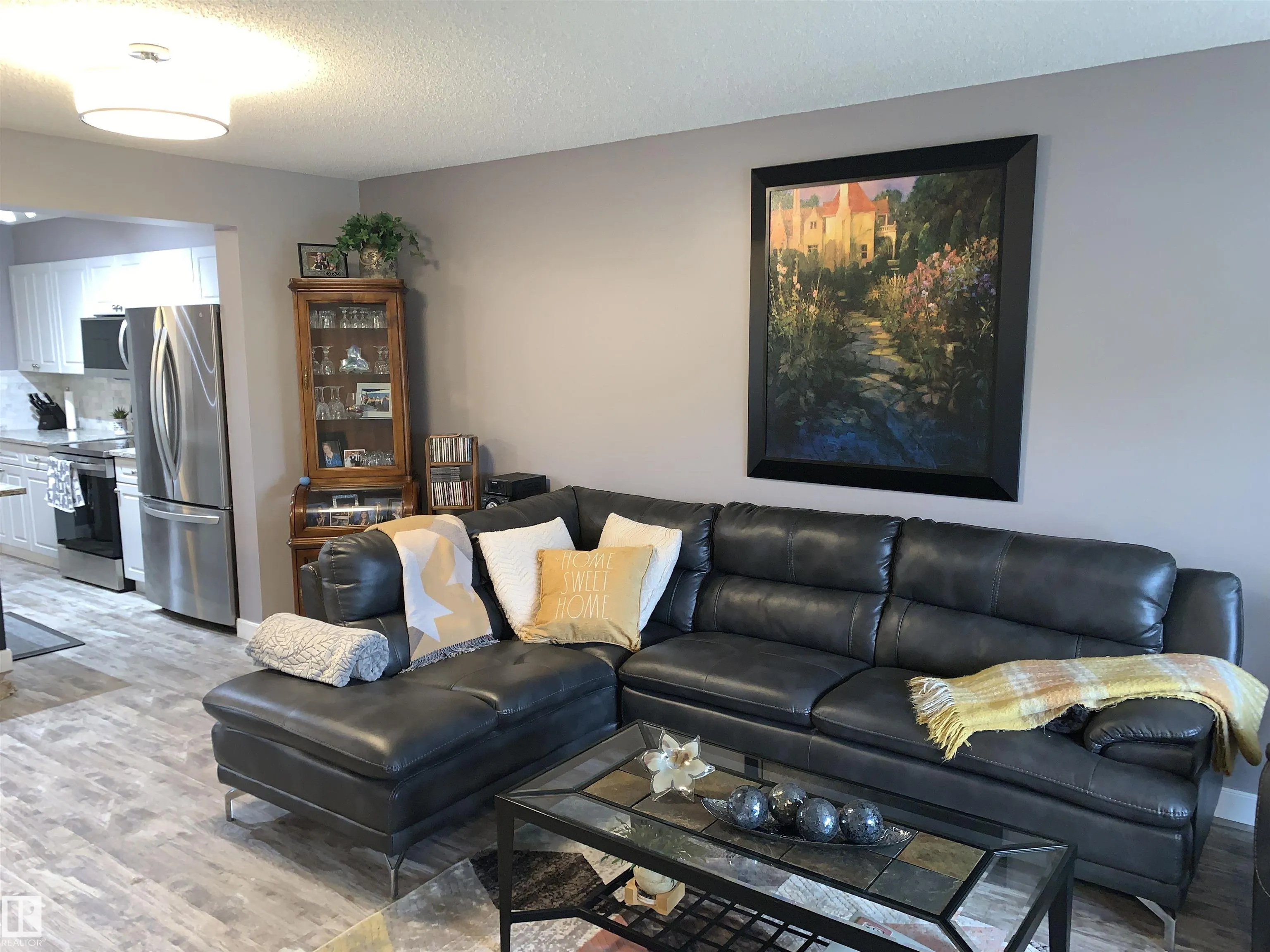 3818 ALLAN Drive