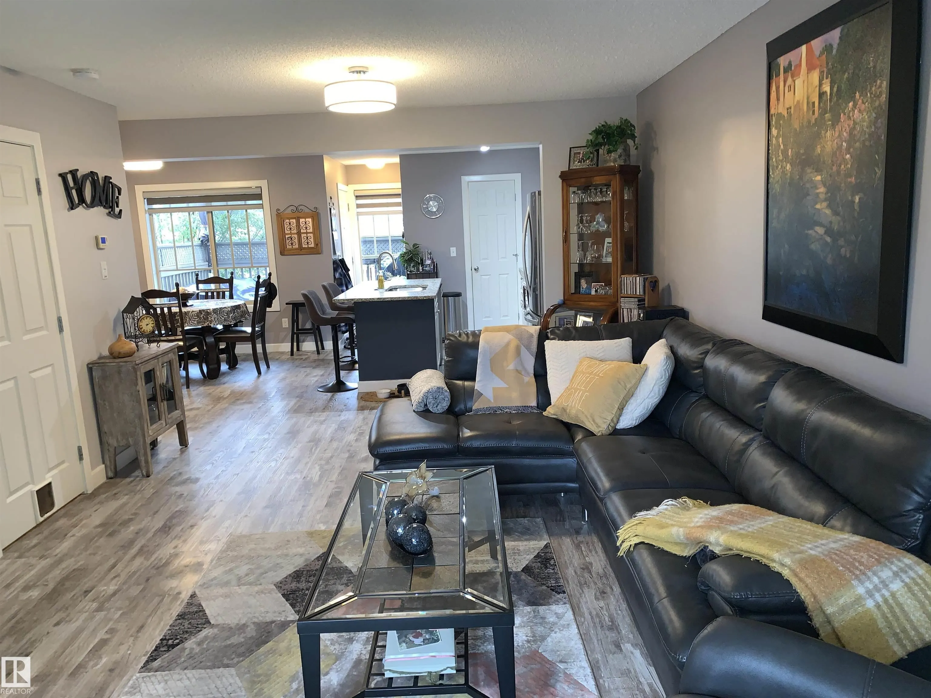 3818 ALLAN Drive