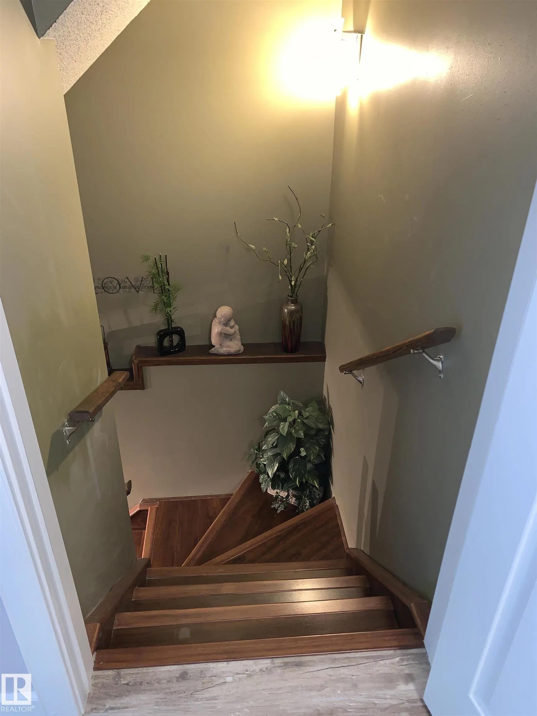 3818 ALLAN Drive