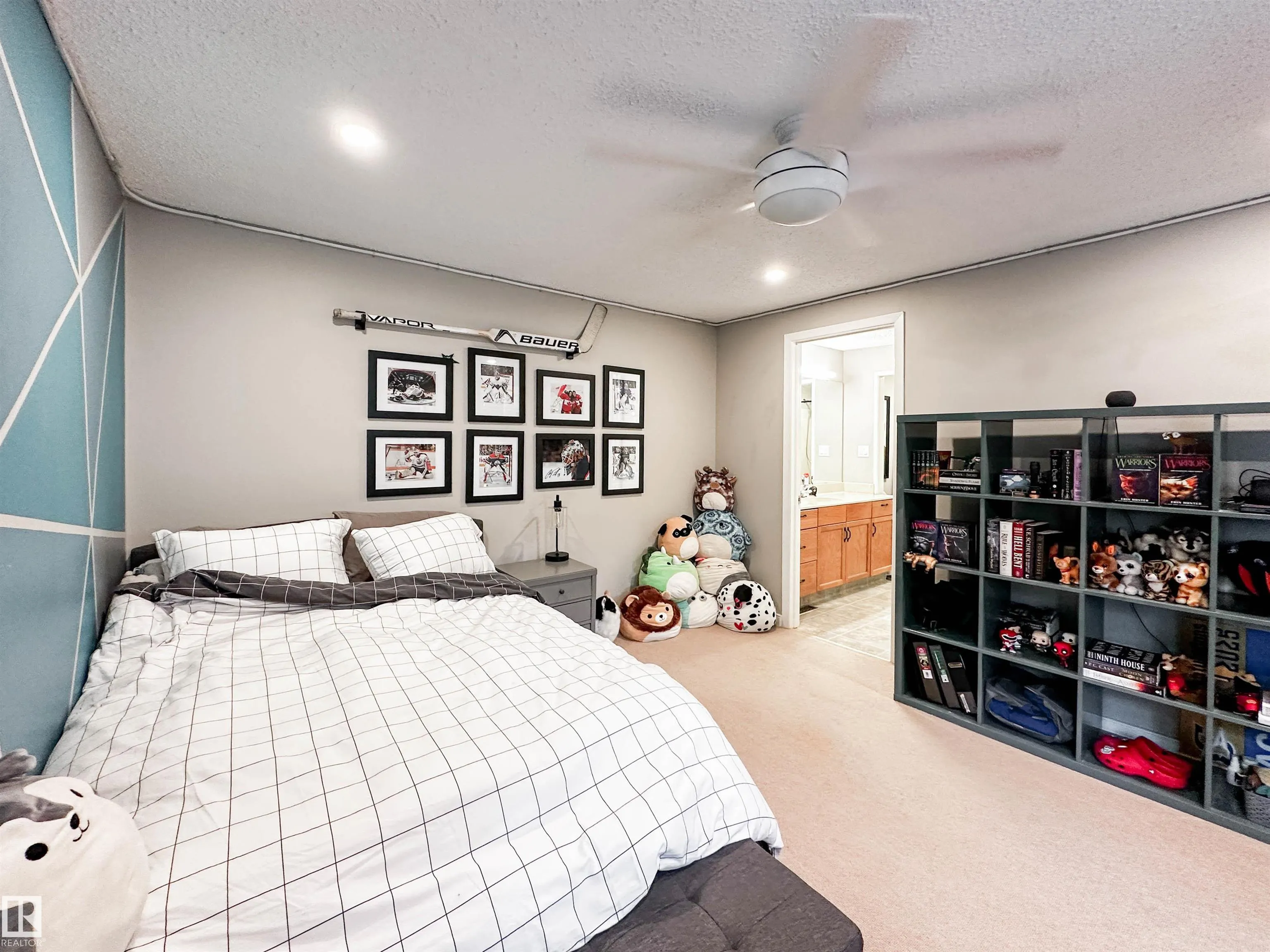 8 WHITEOAKS Estates