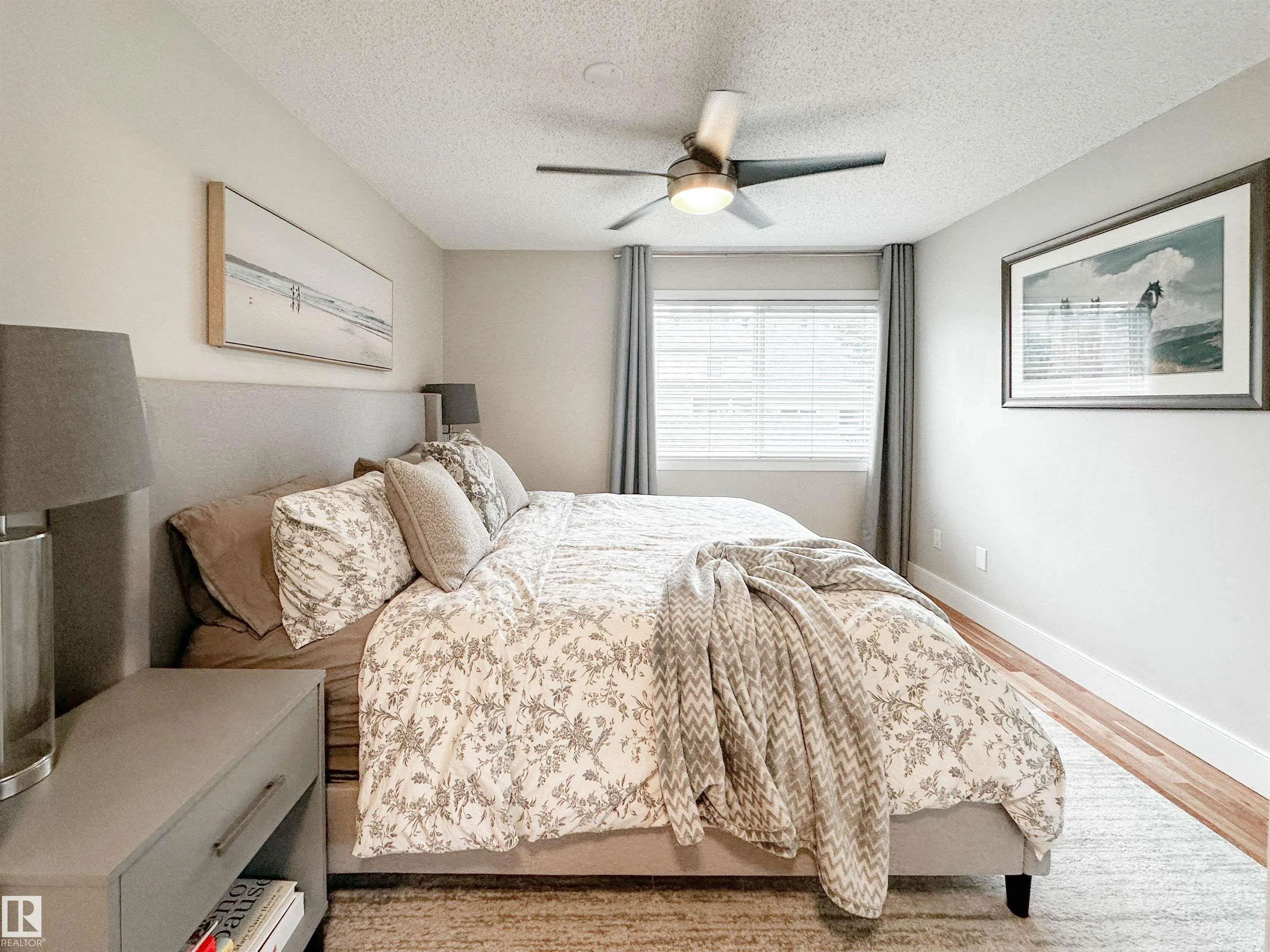 8 WHITEOAKS Estates