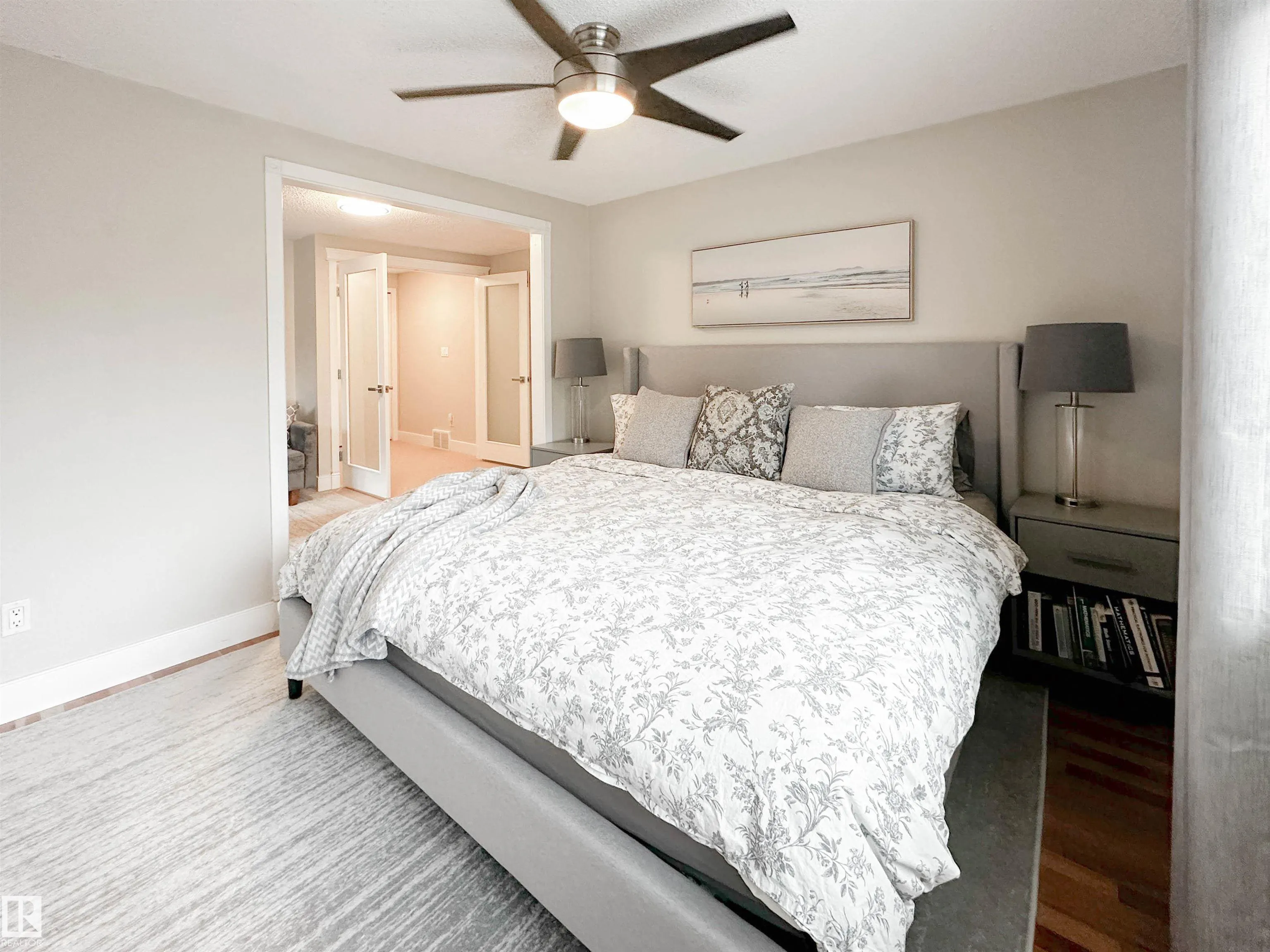 8 WHITEOAKS Estates