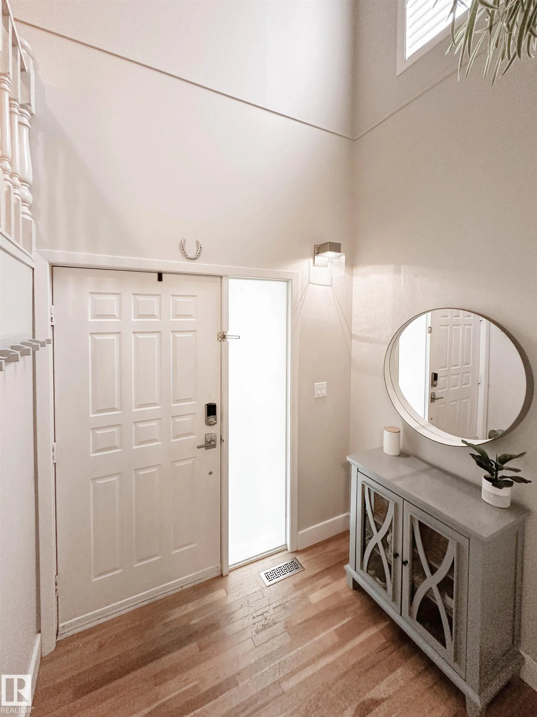 8 WHITEOAKS Estates