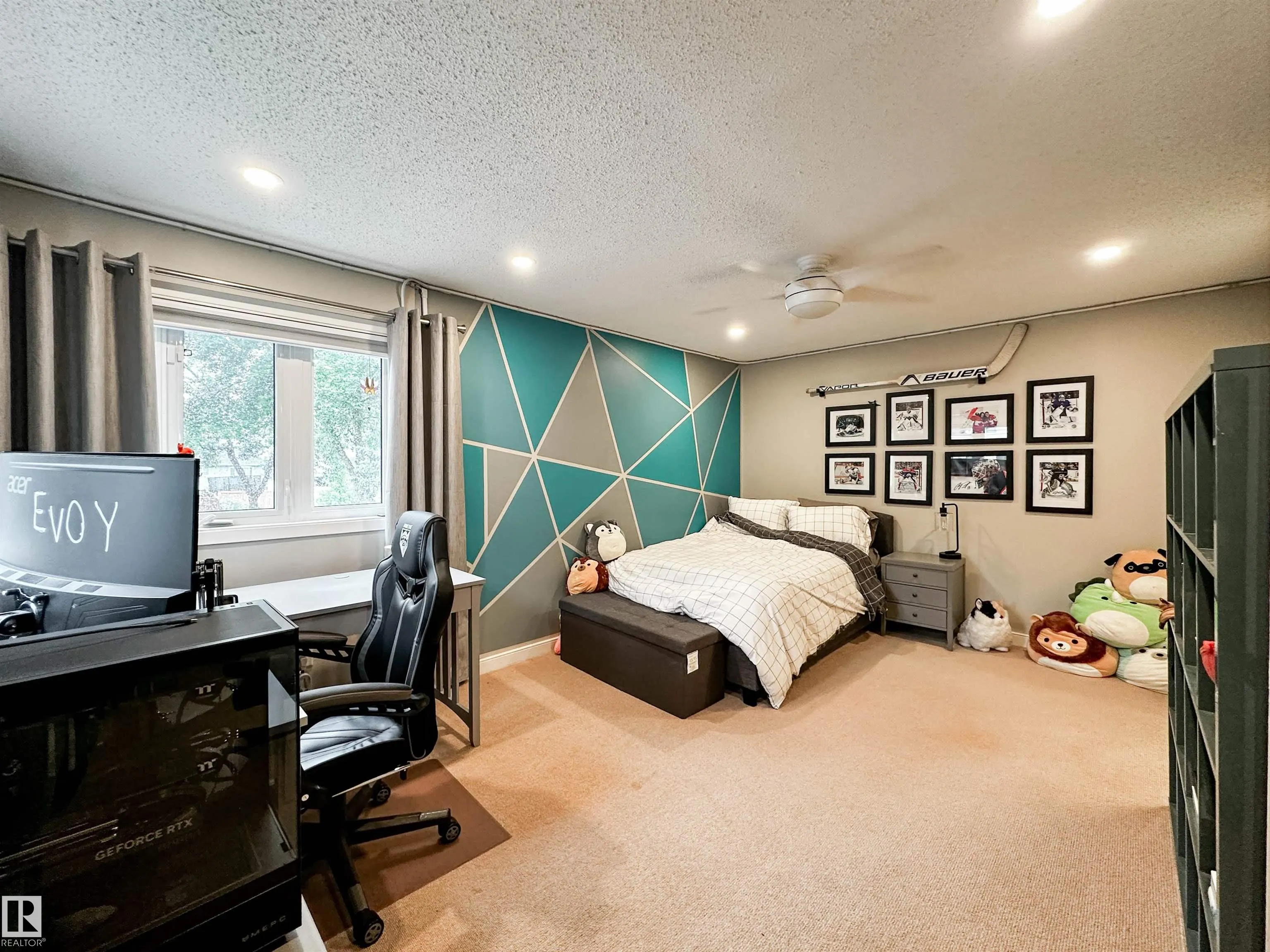 8 WHITEOAKS Estates