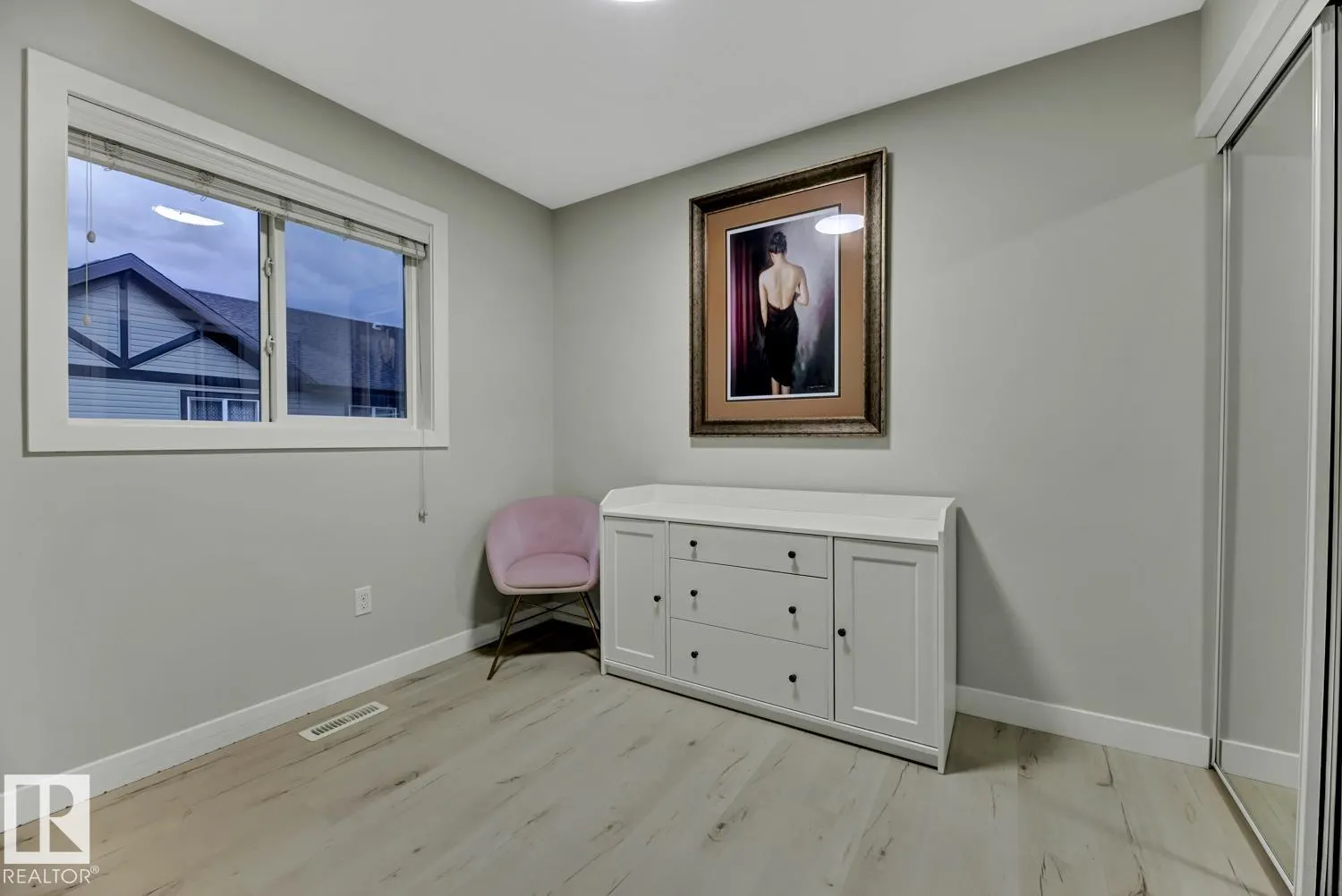 4950 TERWILLEGAR Common