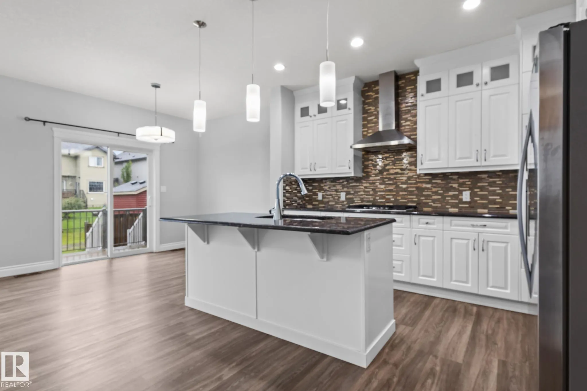 4648 CHARLES Way
