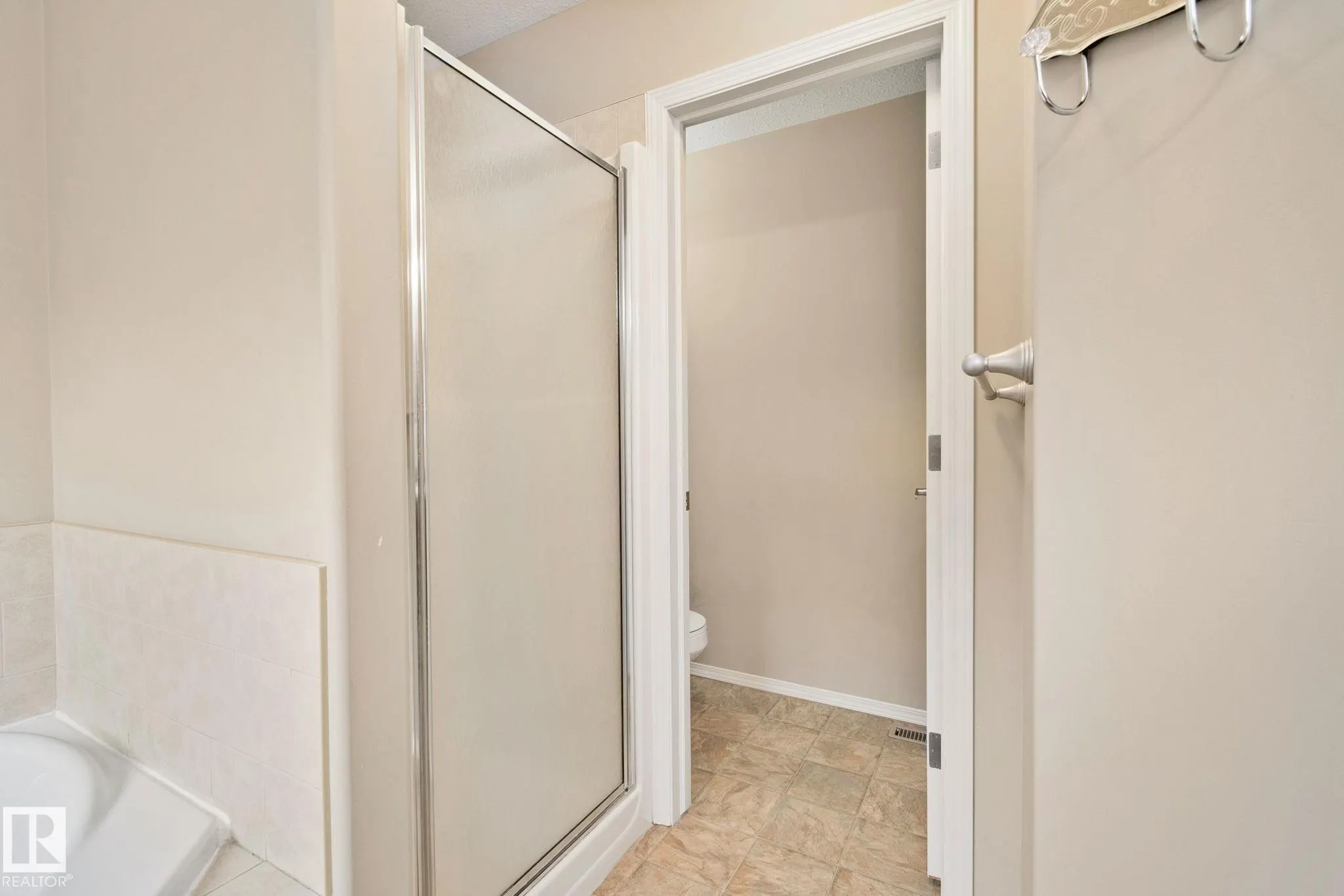 61 RUE MONETTE