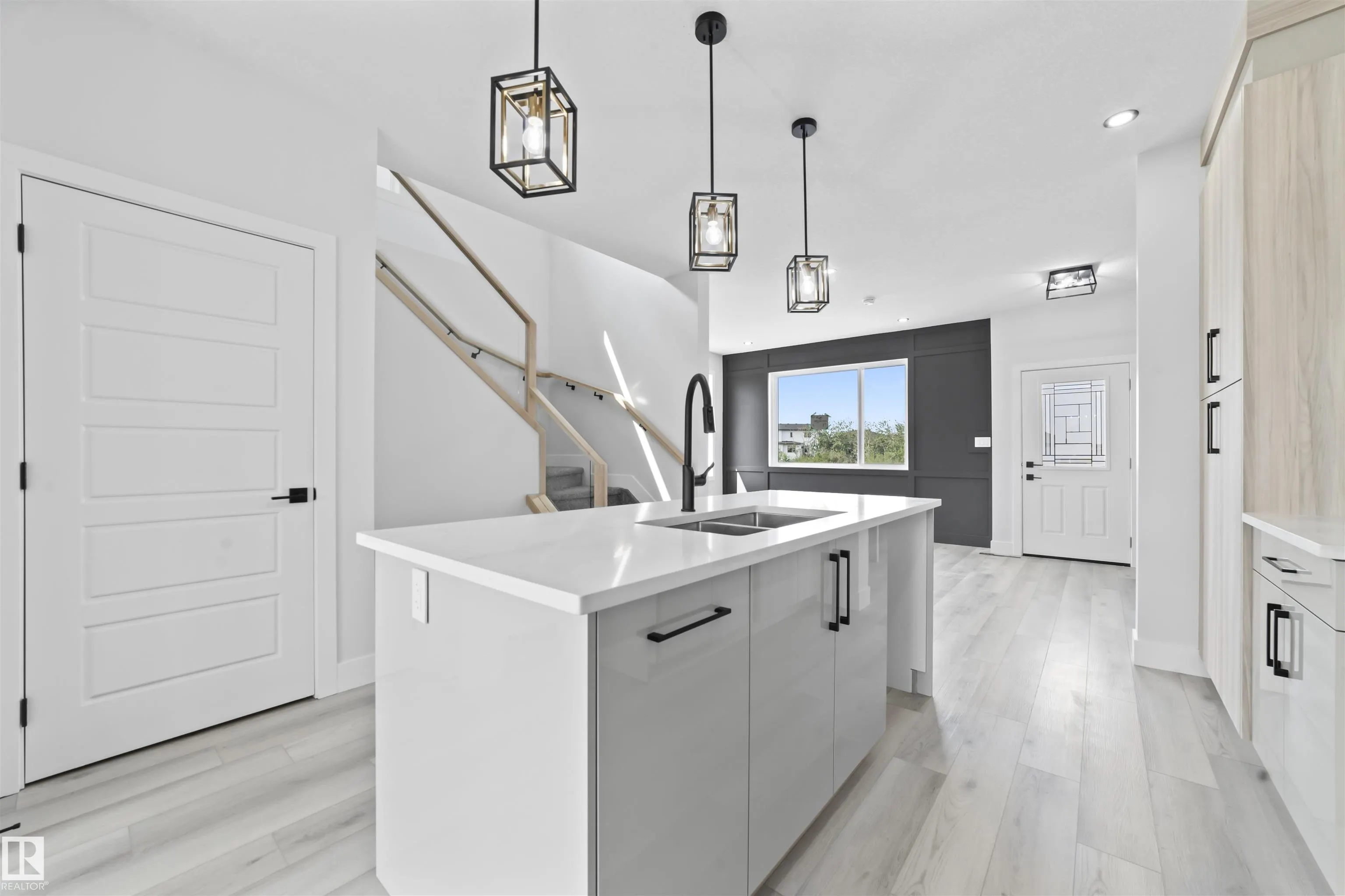 203 Deer Valley Drive