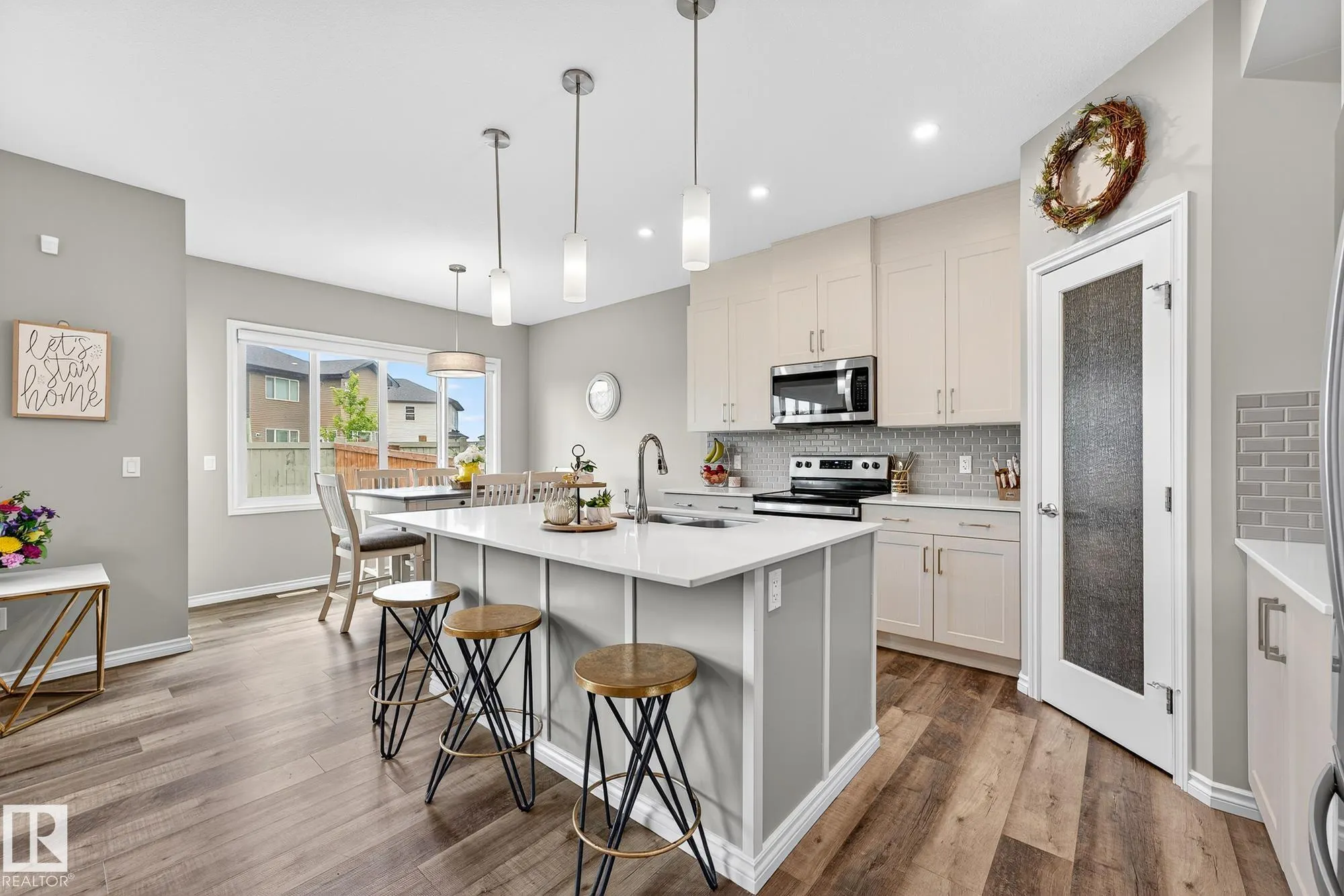 229 CALEDON Crescent