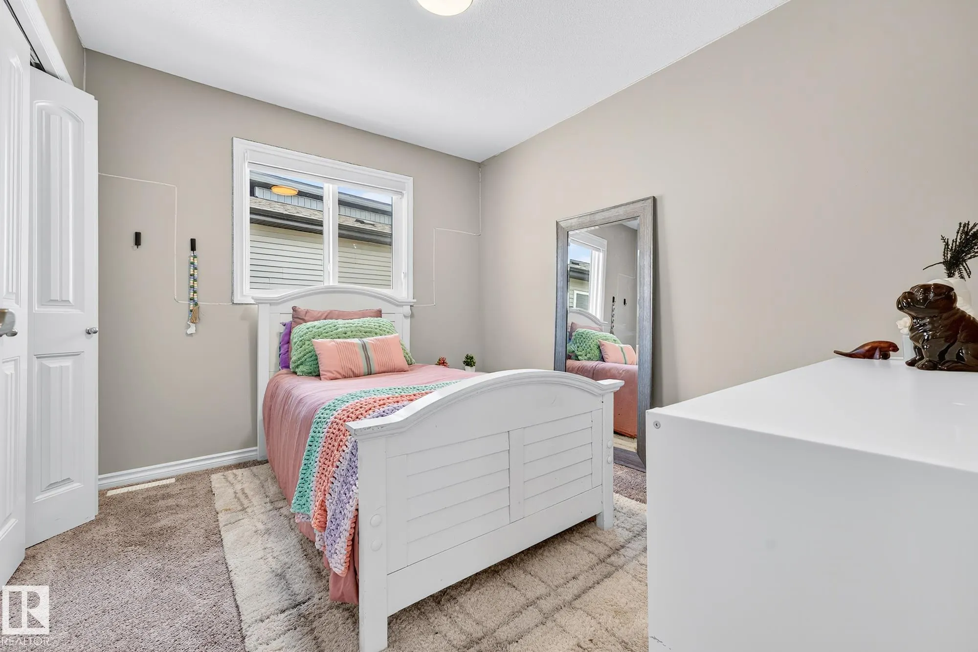 229 CALEDON Crescent