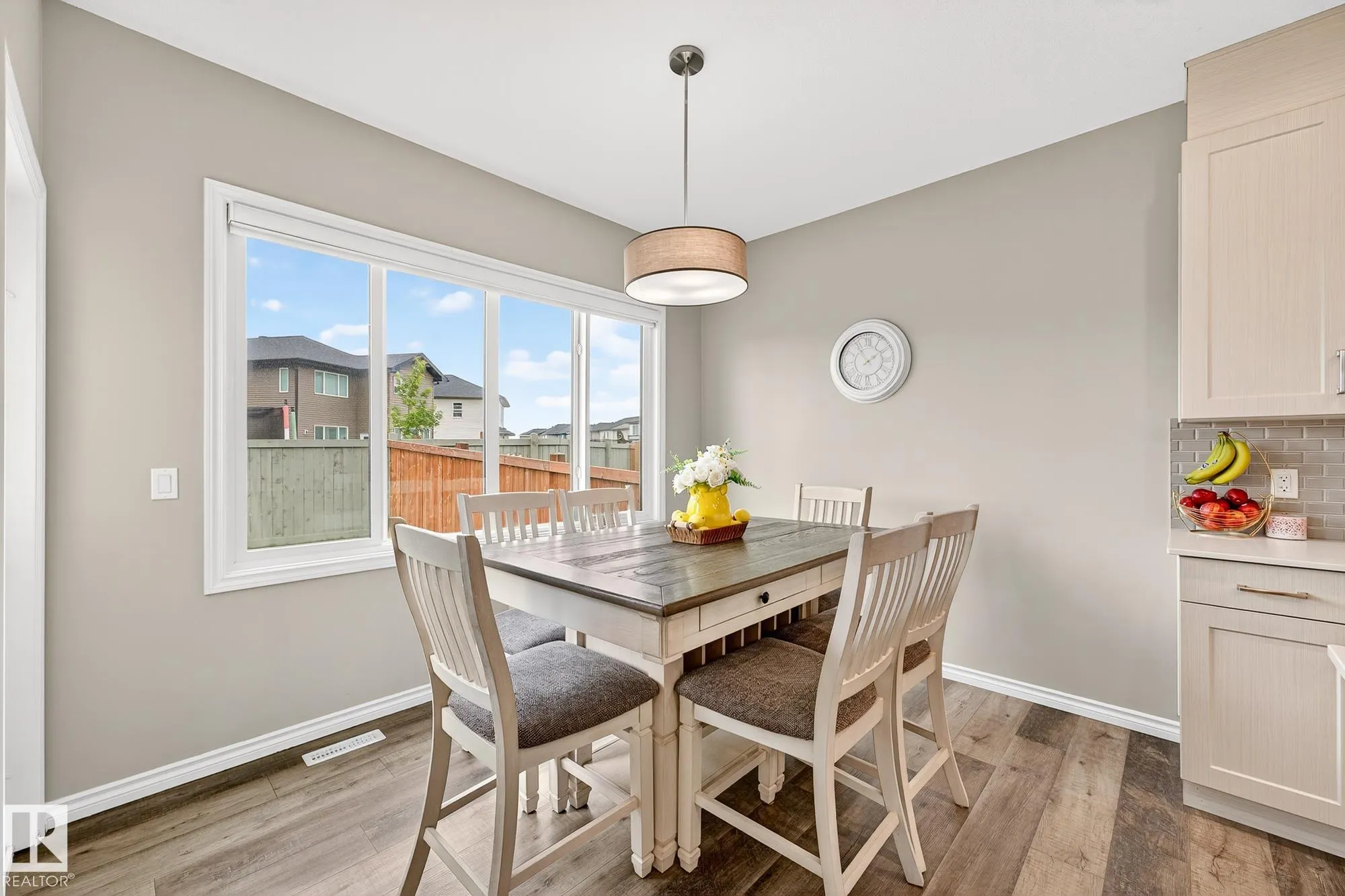229 CALEDON Crescent