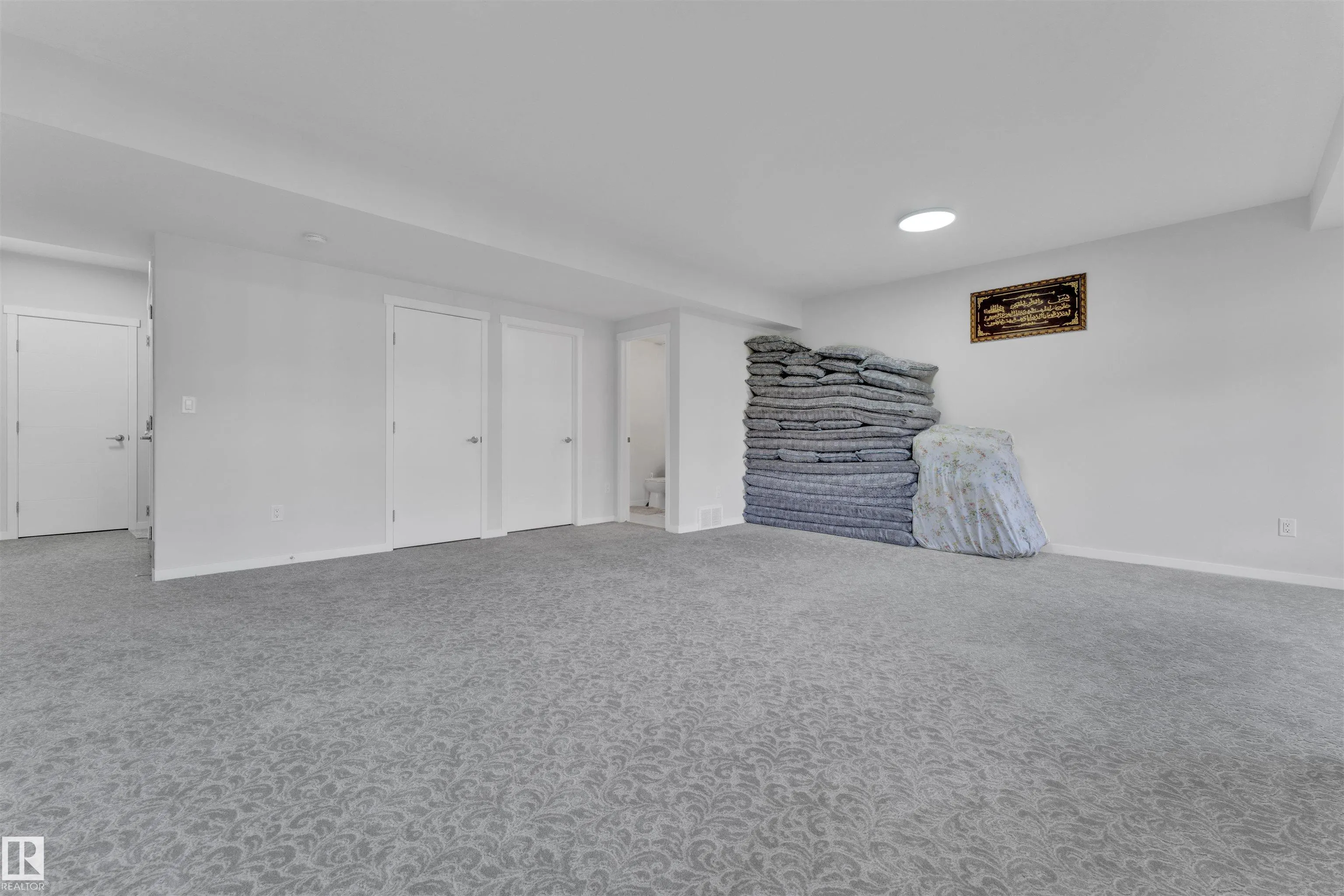 3746 WEIDLE Crescent