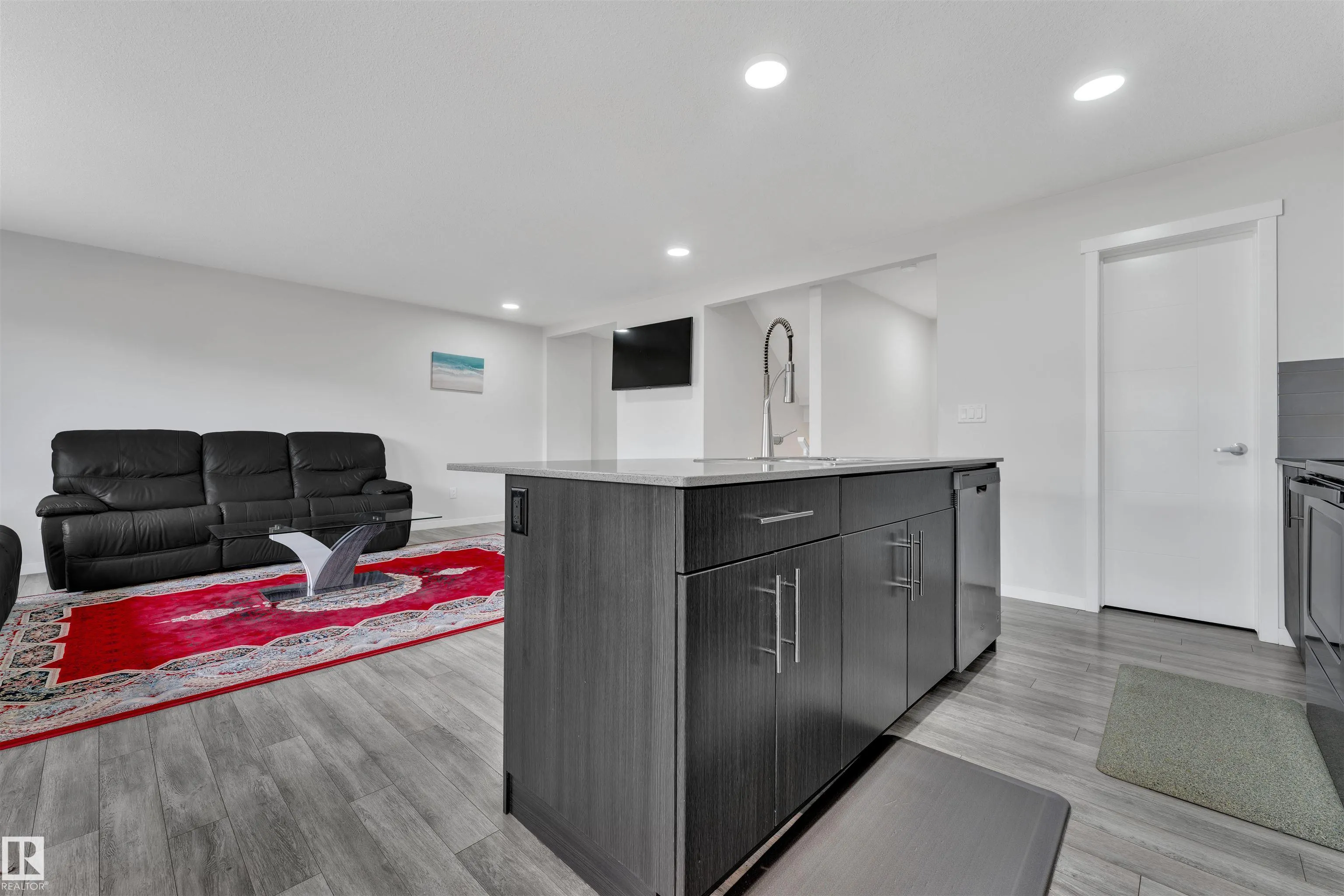3746 WEIDLE Crescent