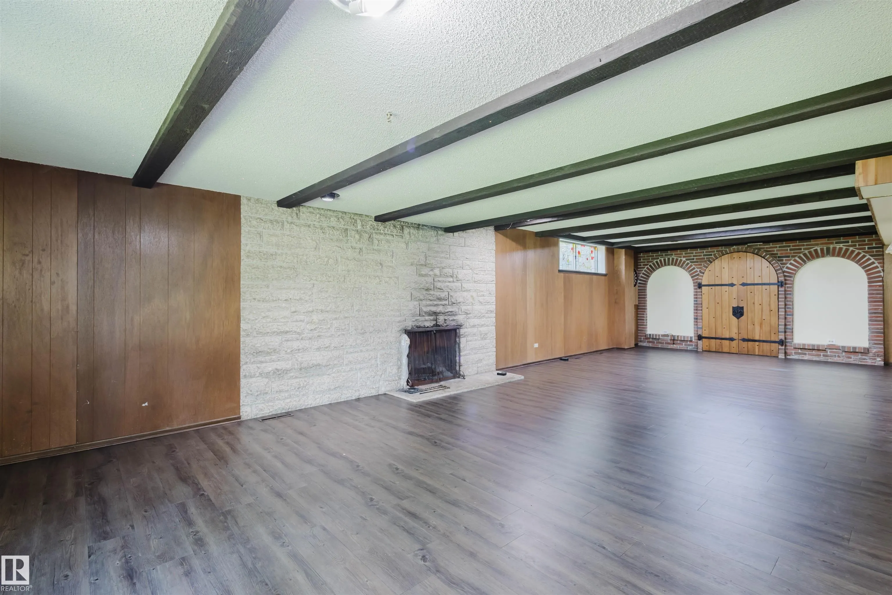 168 WINDERMERE Drive