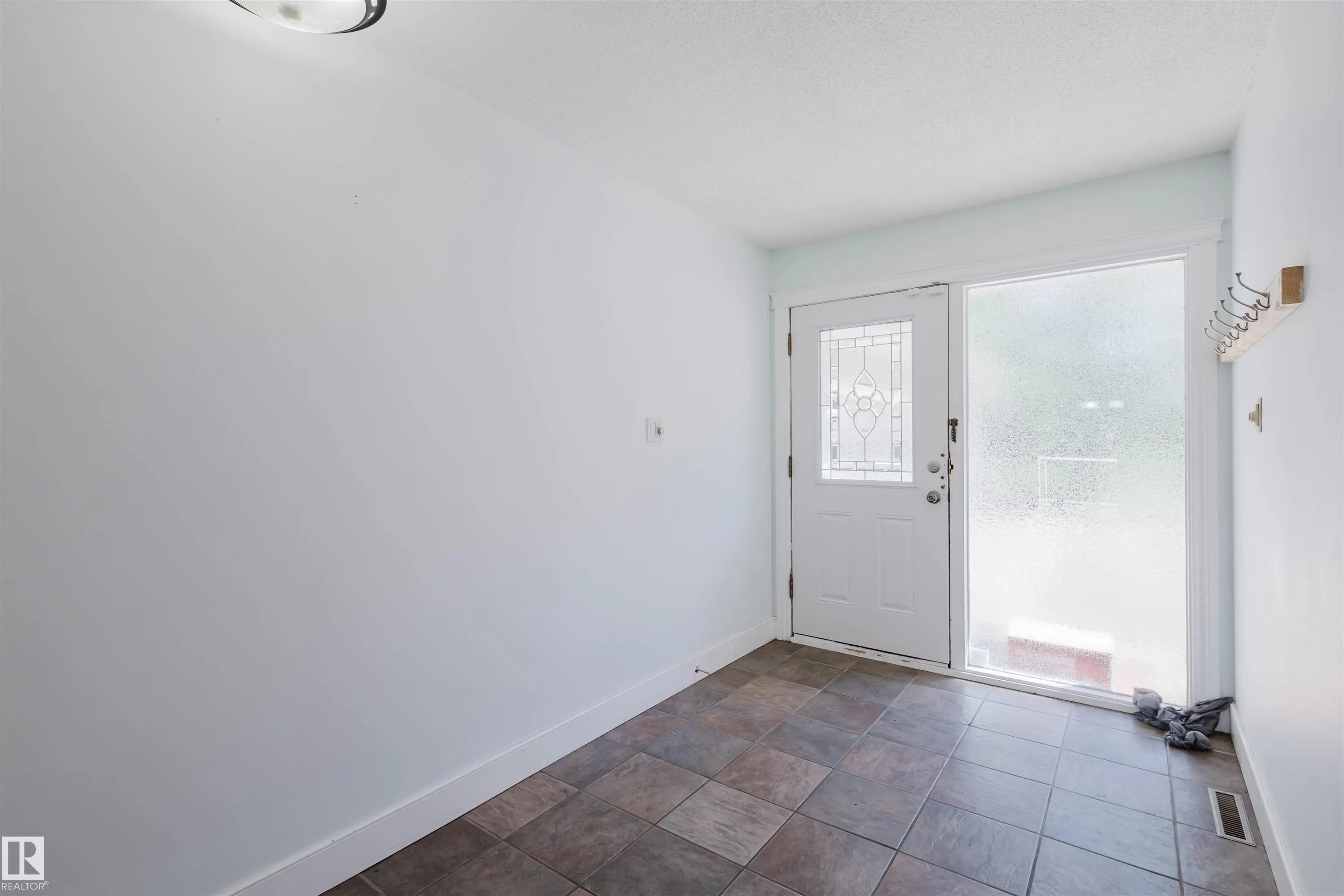 168 WINDERMERE Drive