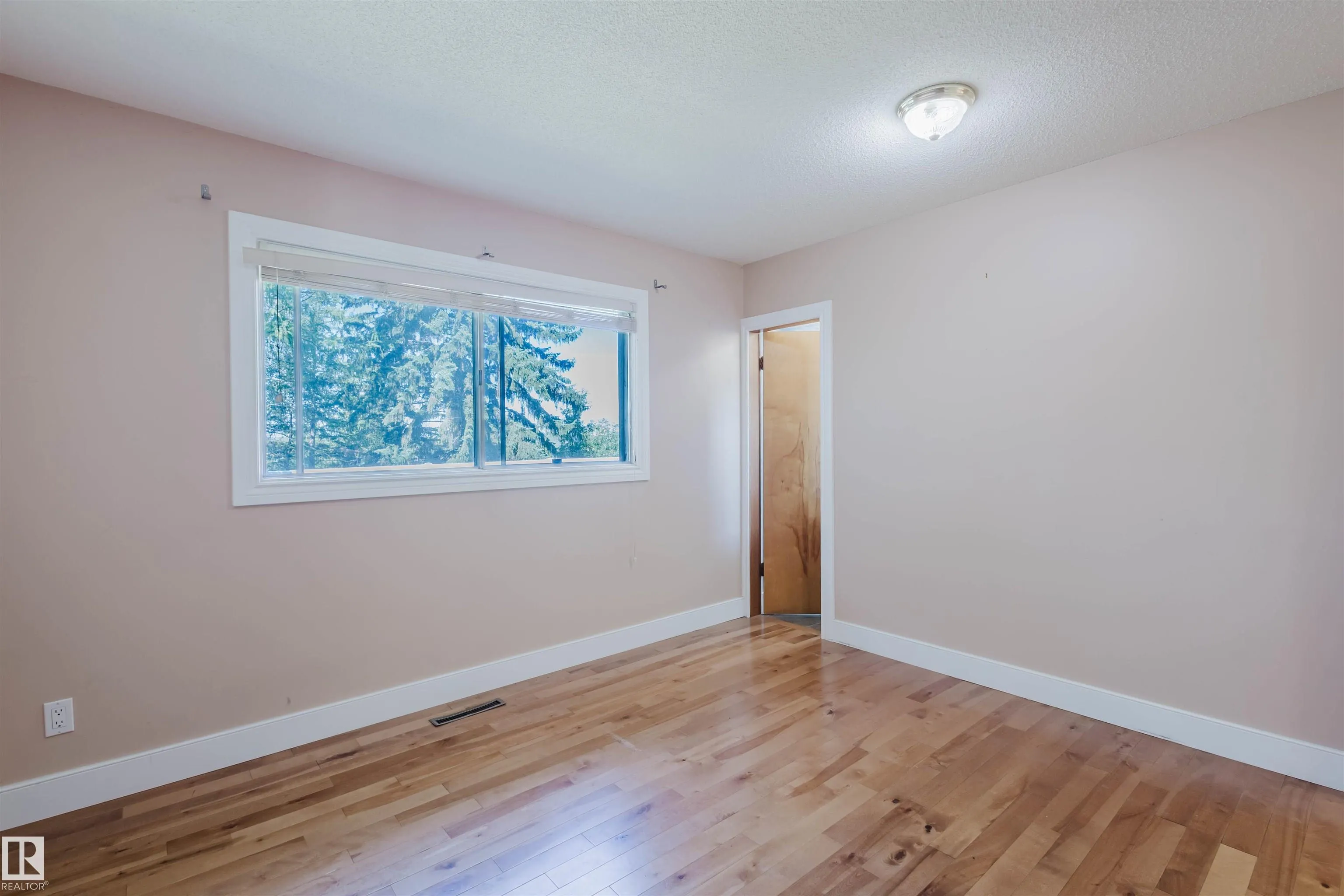 168 WINDERMERE Drive