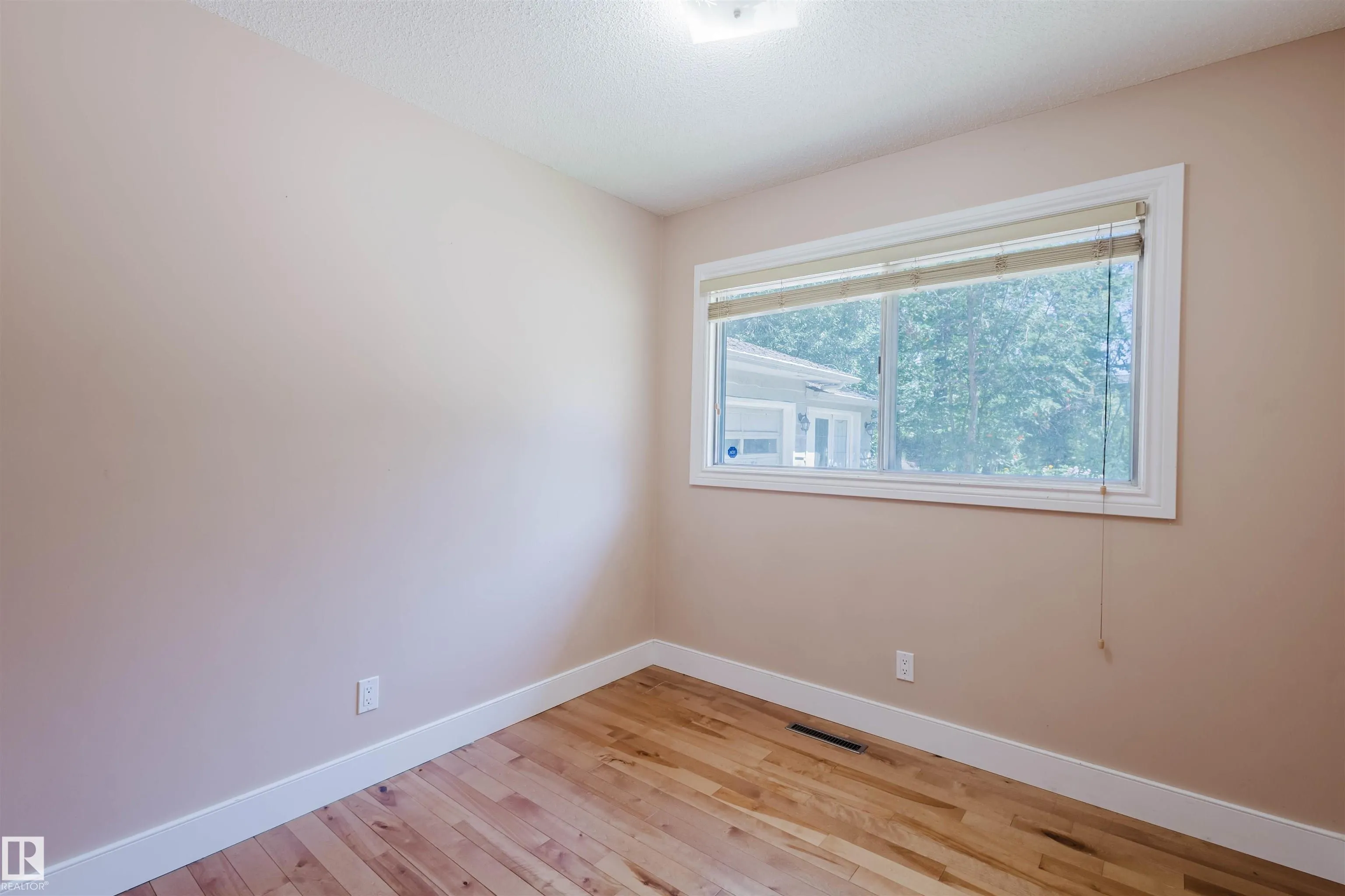 168 WINDERMERE Drive