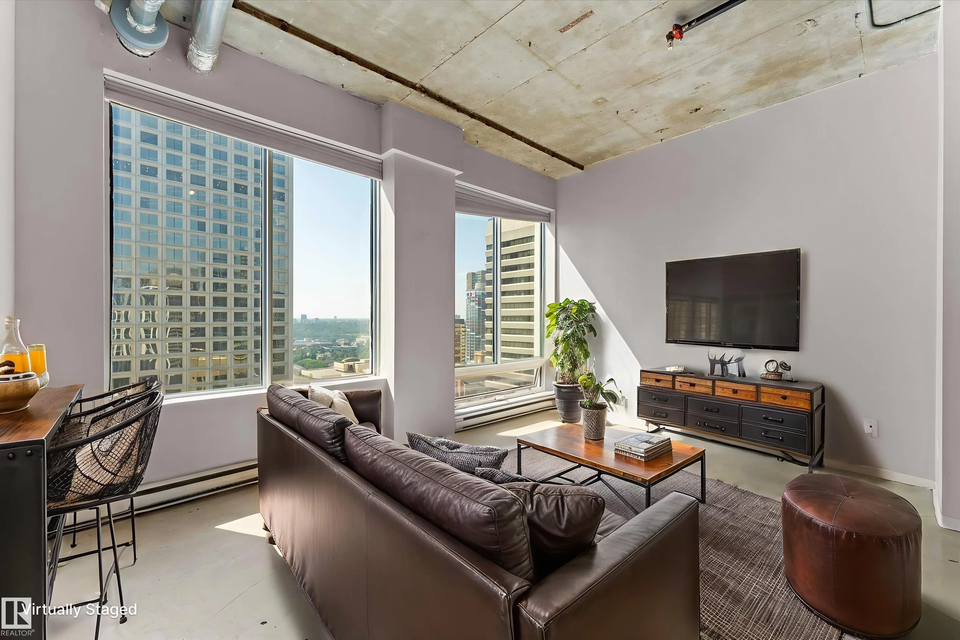 10024 JASPER Avenue