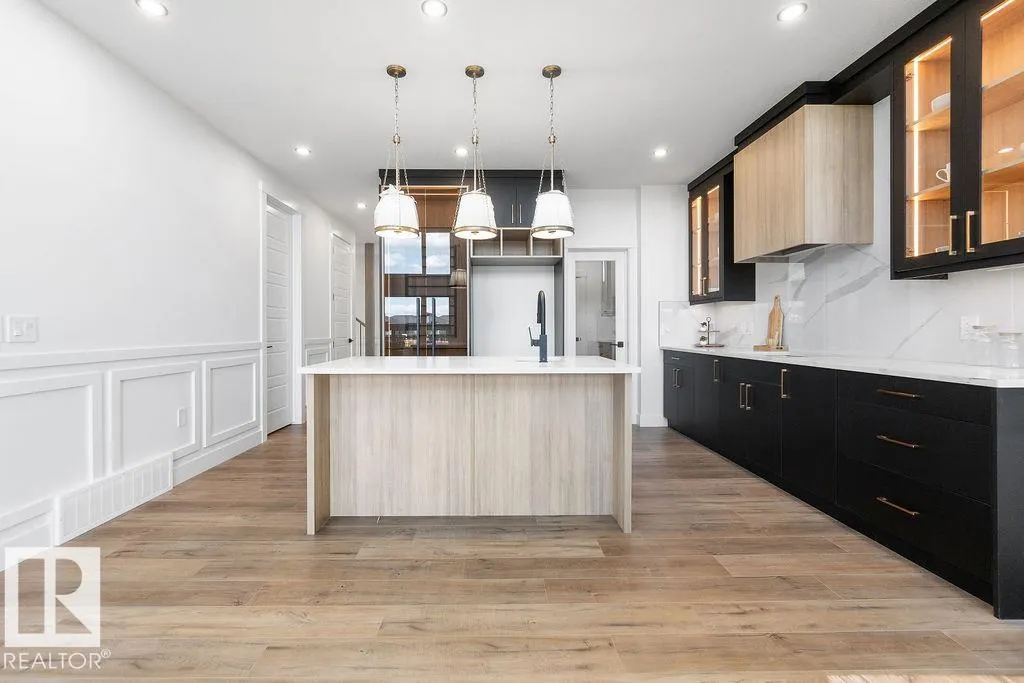 222 Linden Loop
