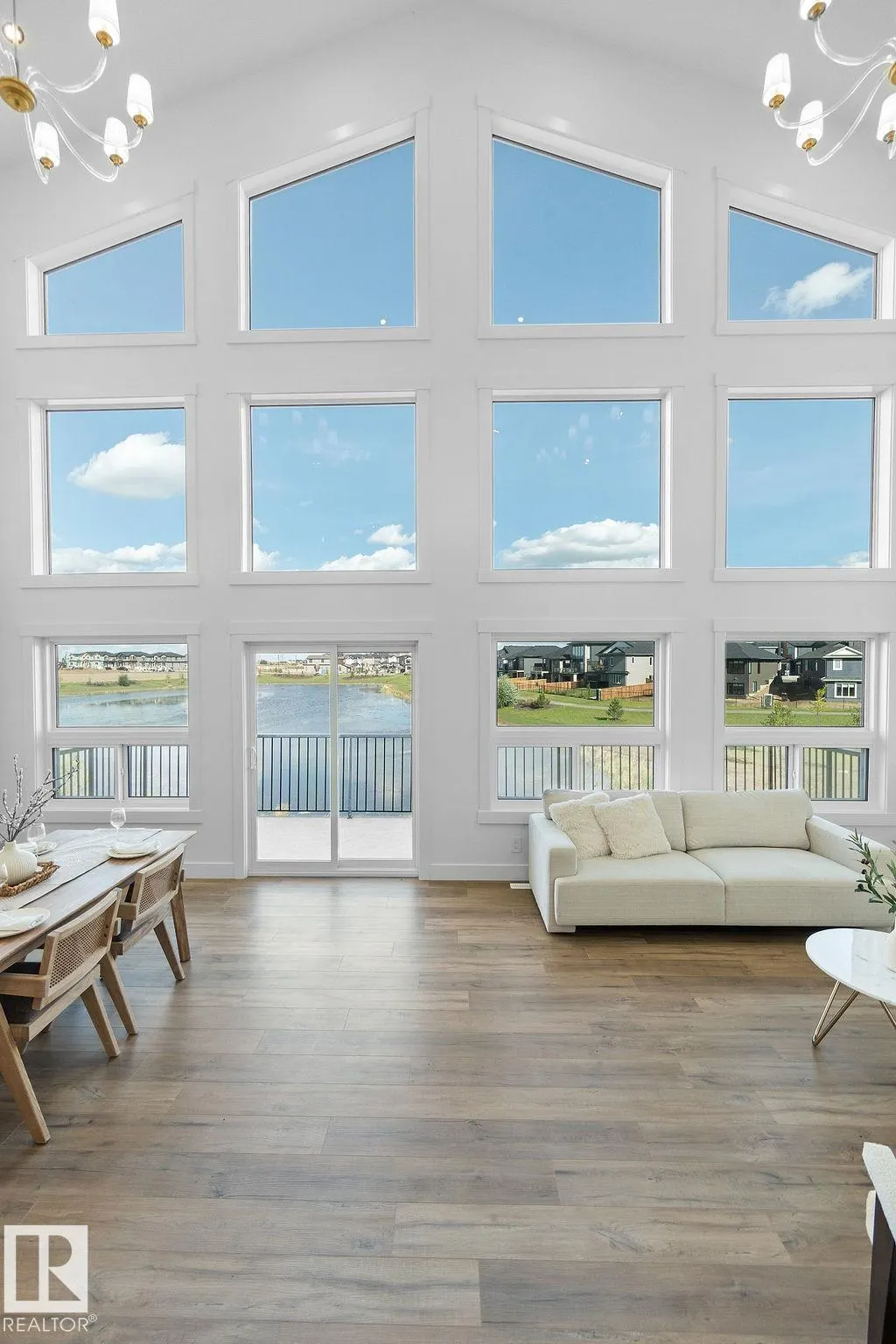 222 Linden Loop