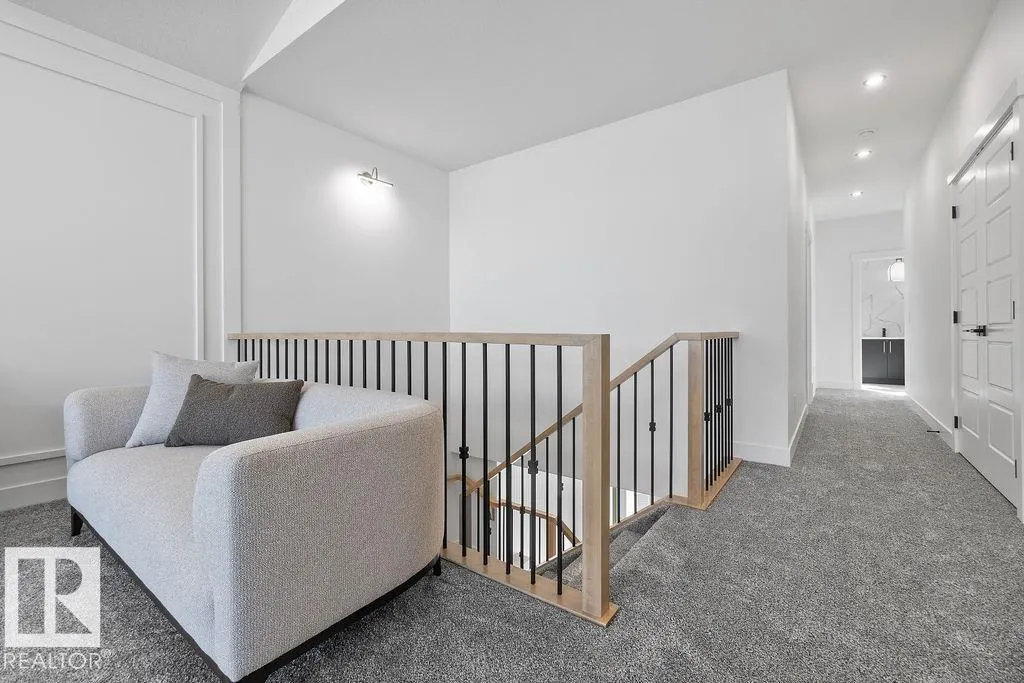222 Linden Loop