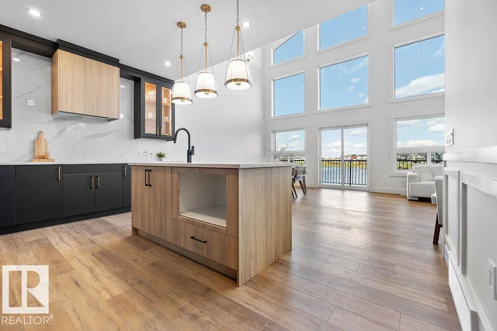 222 Linden Loop