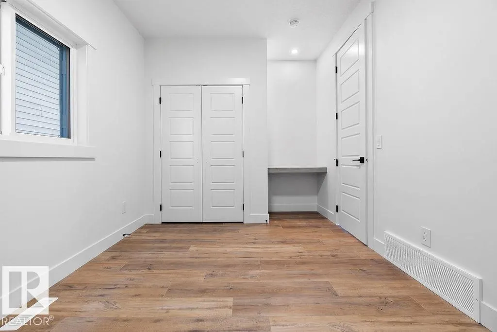 222 Linden Loop